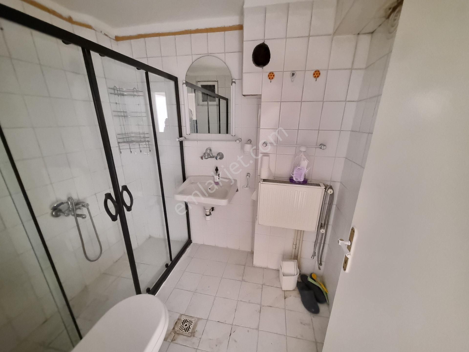 Ragıp Tüzün Cad. - Metroya 14 Dk.- Bol Güneşli - 2+1 Kiralık... - Görsel 14