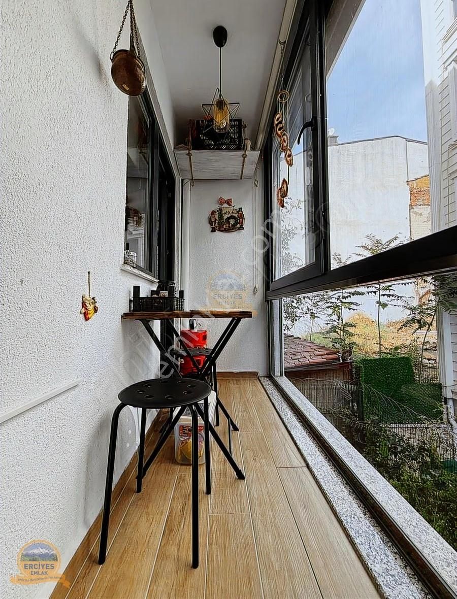 Erciyes'den Suadiyede Bağdata Yakın 120 M² Balkonlu, Ebeveynli - Görsel 8