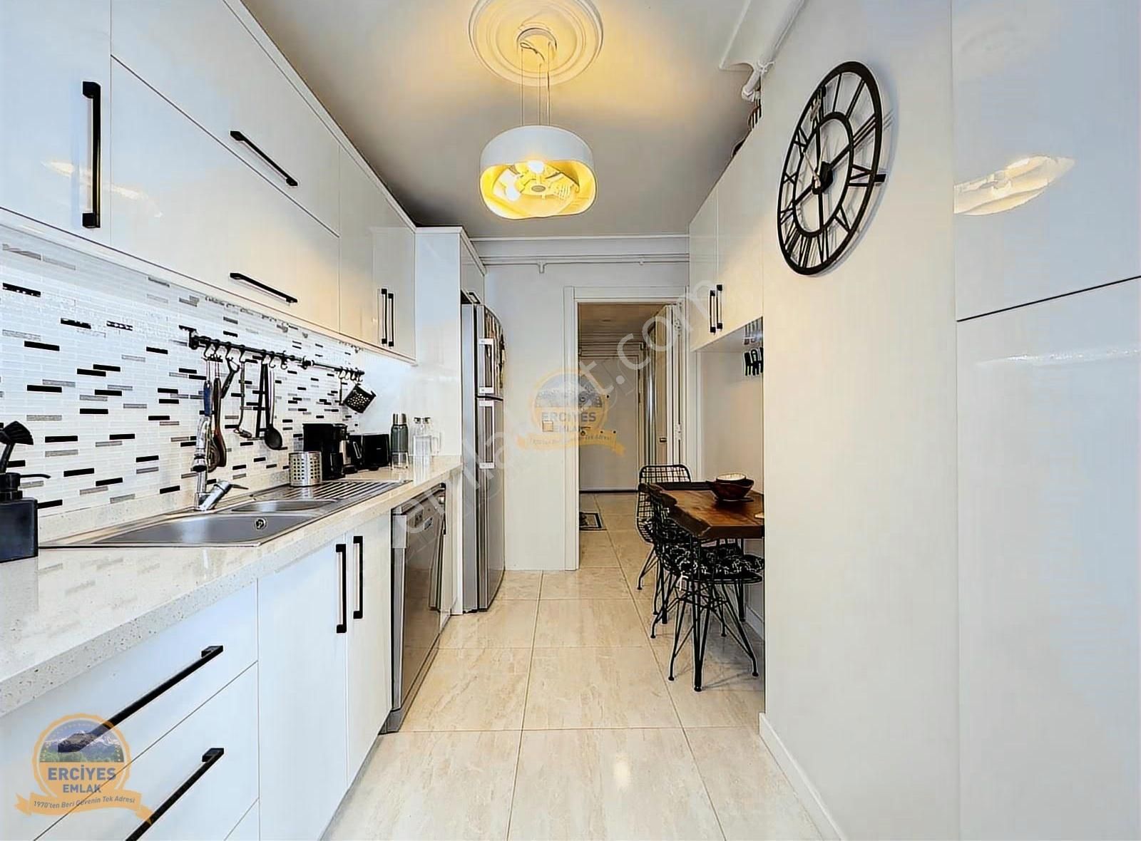 Erciyes'den Suadiyede Bağdata Yakın 120 M² Balkonlu, Ebeveynli - Görsel 9