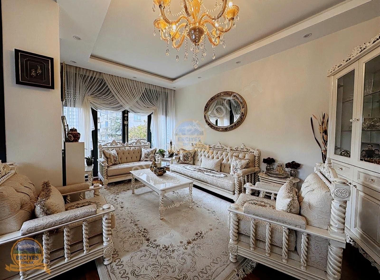 Erciyes'den Kozyatağında Genç Binada 3+1 Balkonlu, Ebeveynli - Görsel 20