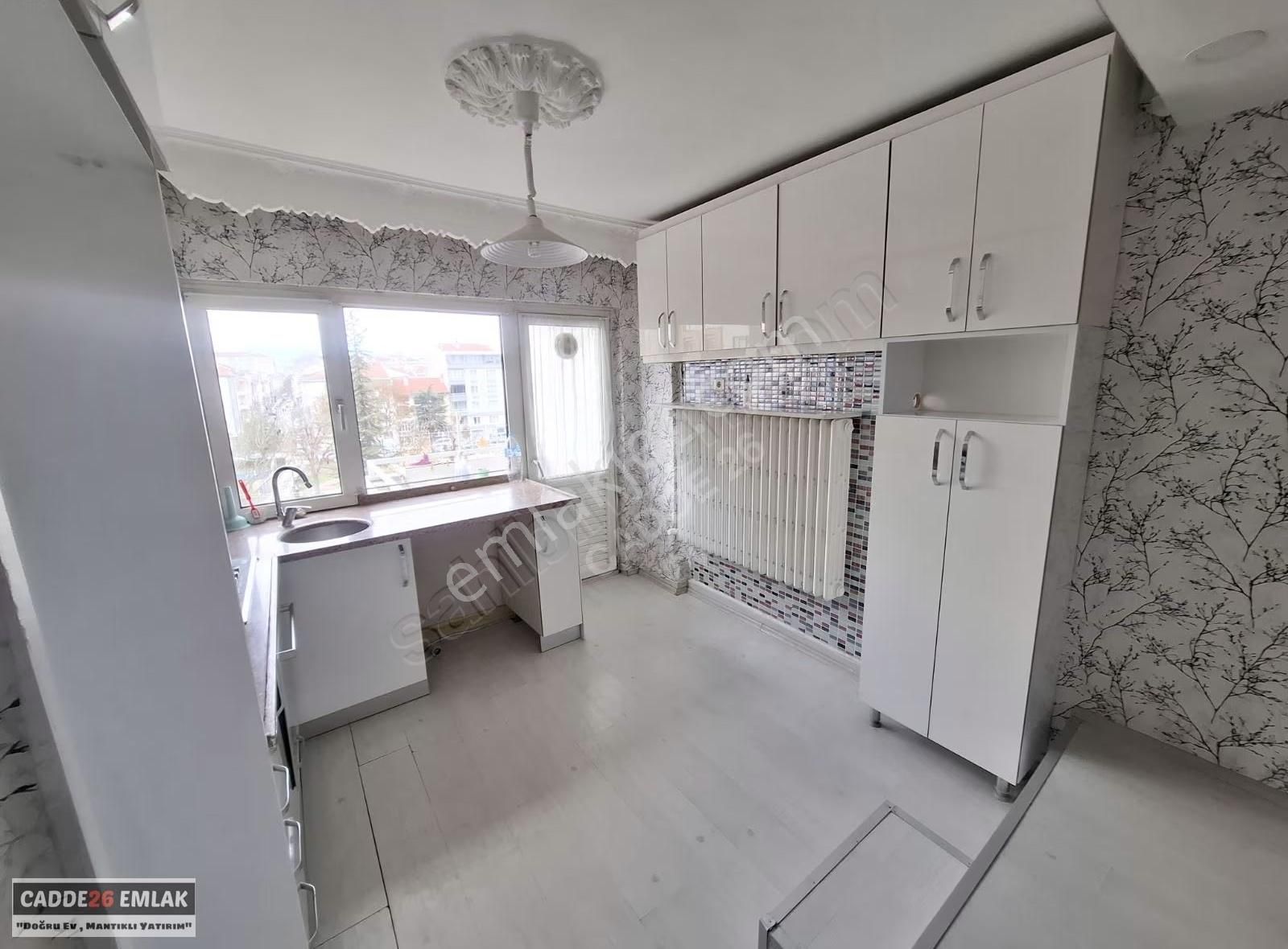 Cadde26 Dan Vatan Caddesinde Kiralık 3+1 Daire - Görsel 17
