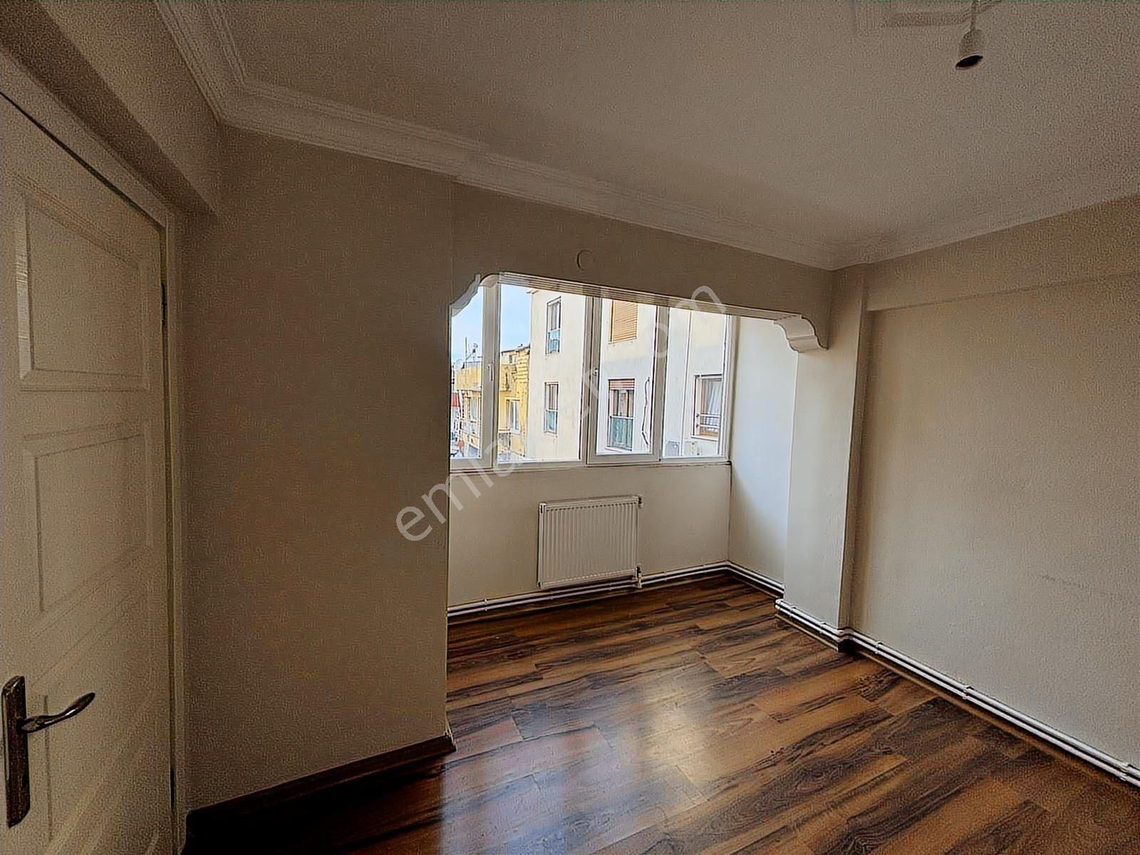 İzmir Buca Barış Mahallesinde Satılık 3+1 Geniş Ve Ara Kat Daire - Görsel 25