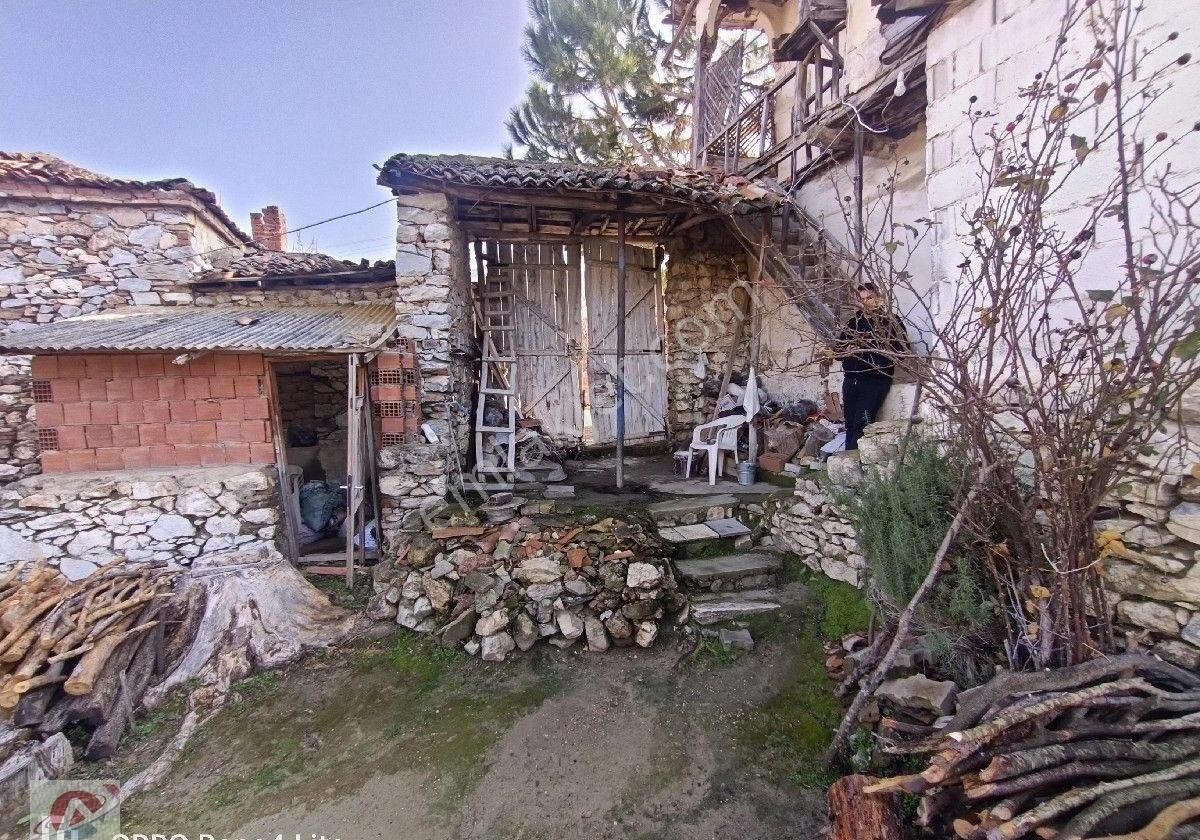 Belevi Küçük Kale Köyü İçinde Eski Taş Evi Olan Arsa - Görsel 17