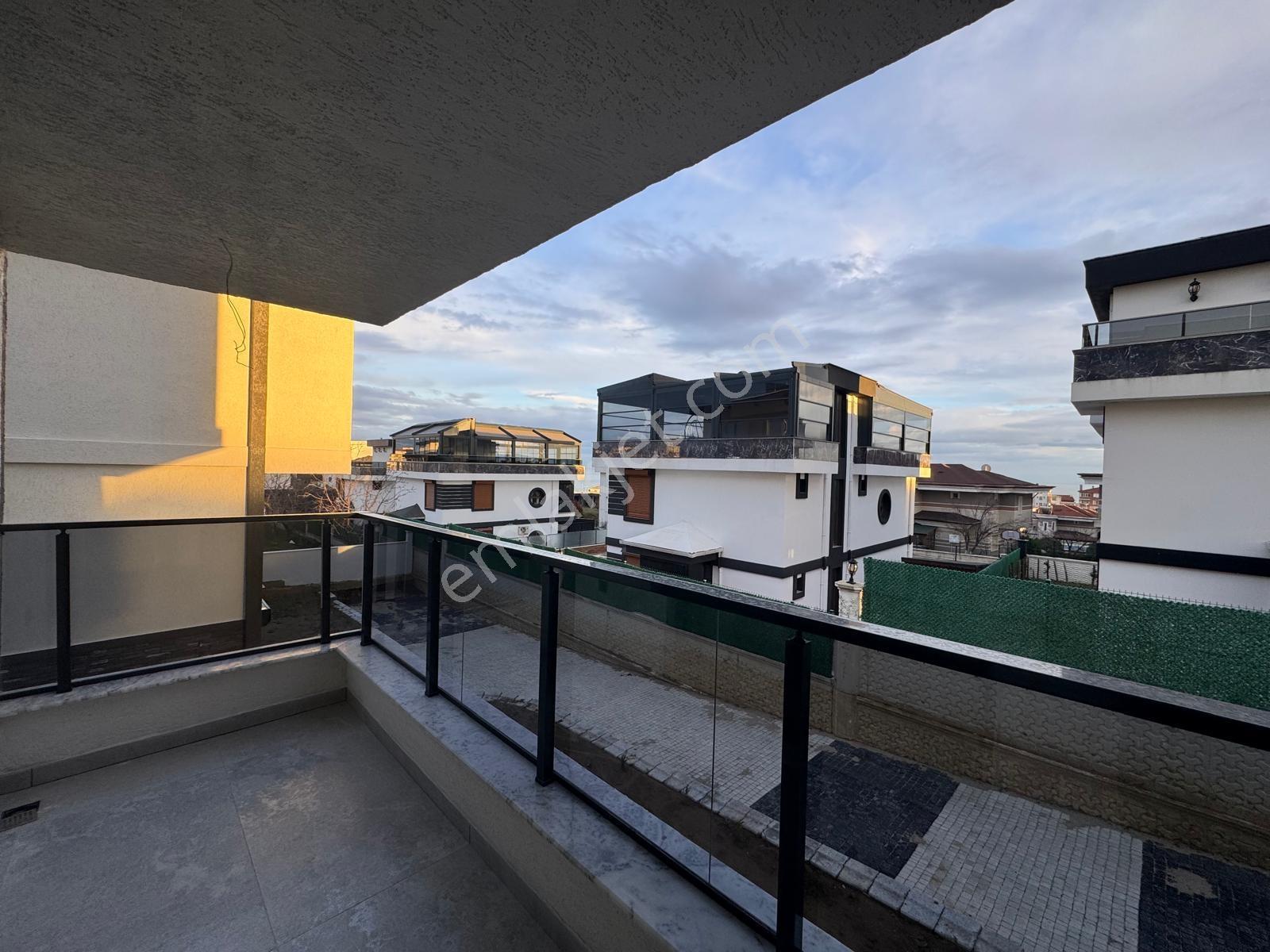 Atatürk Mahalles 4+2 Deniz Manzaralı Oturuma Açık İskanlı Villa - Görsel 10