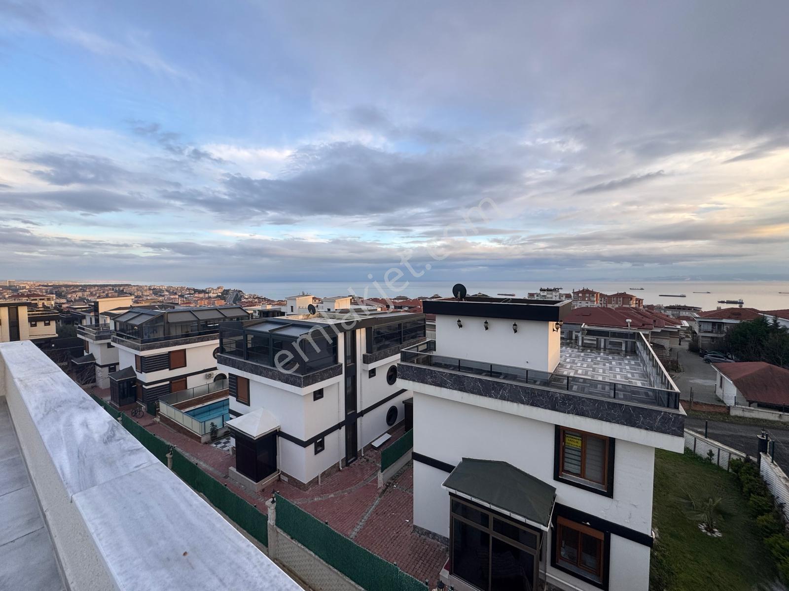 Atatürk Mahalles 4+2 Deniz Manzaralı Oturuma Açık İskanlı Villa - Görsel 32