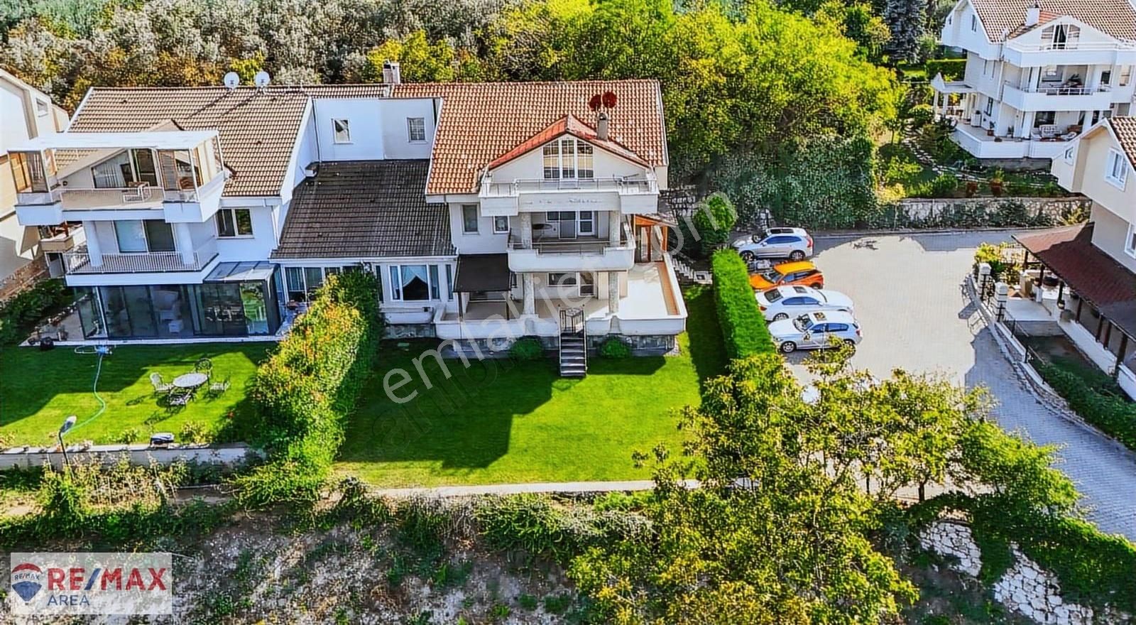 Remax Area Dan Havuz, Bahçe Eşyalı Satılık Deniz Manzaralı Villa - Görsel 12