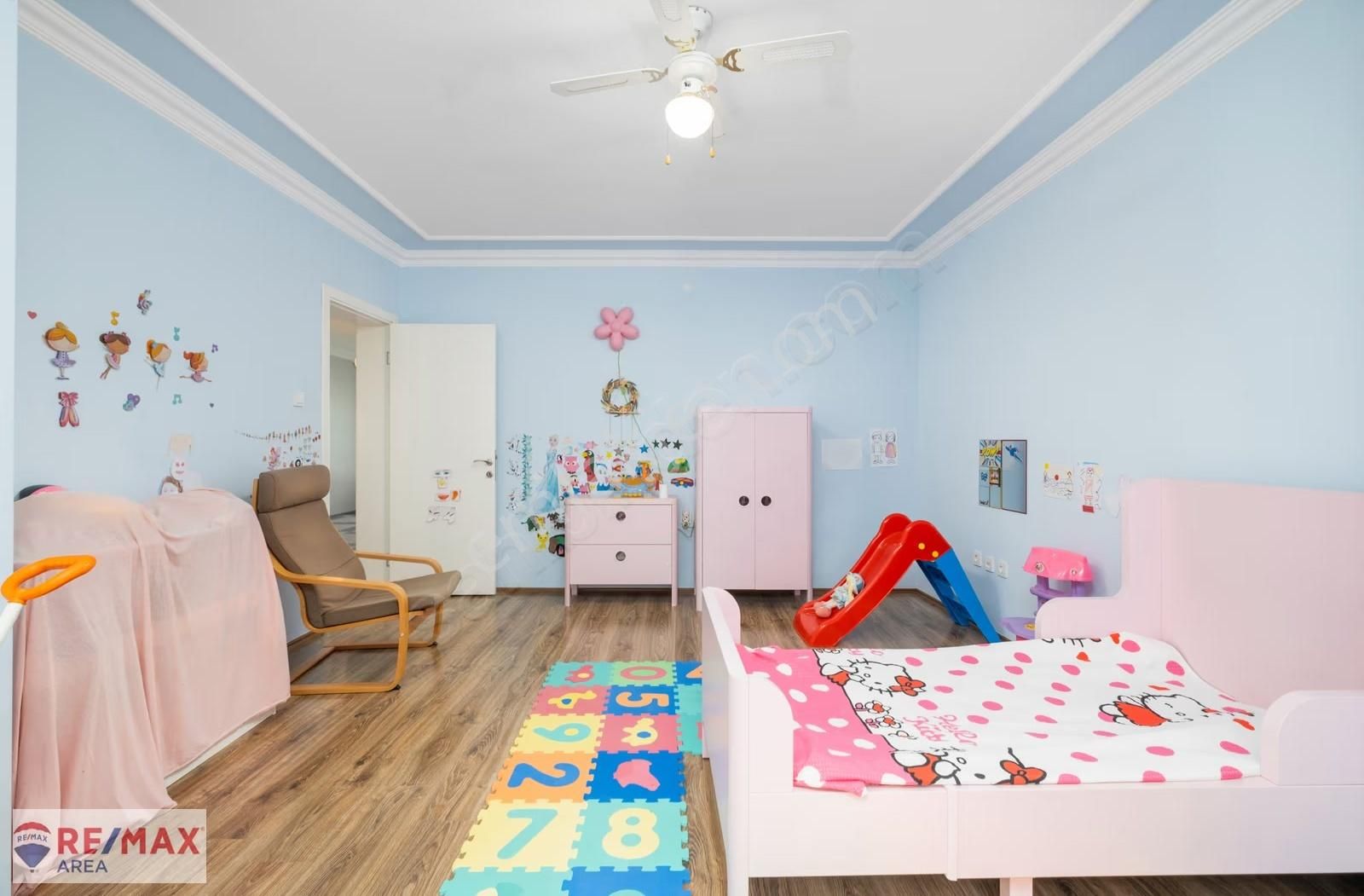 Remax Area Dan Havuz, Bahçe Eşyalı Satılık Deniz Manzaralı Villa - Görsel 35