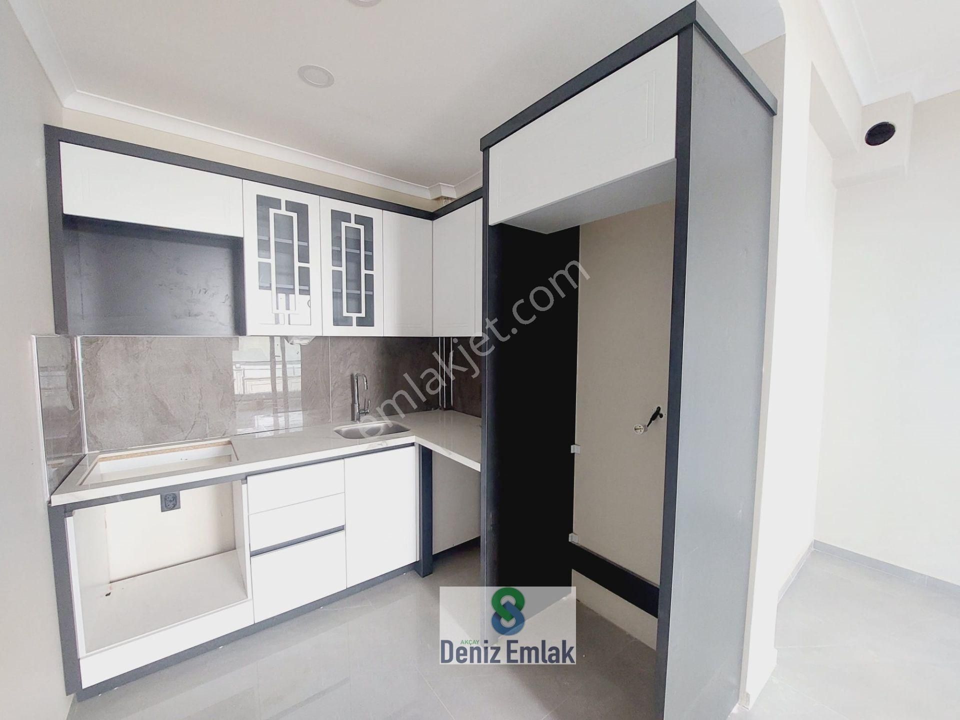 Denizden Akçayda Geniş Balkonlu Satılık 1+1 Sıfır Daire. - Görsel 8