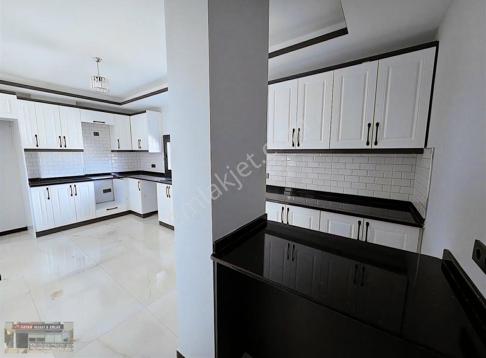 Hisar' Da Tam Müstakil Havuzlu Otoparklı 3+1 Ayrı Mutfaklı - Görsel 35