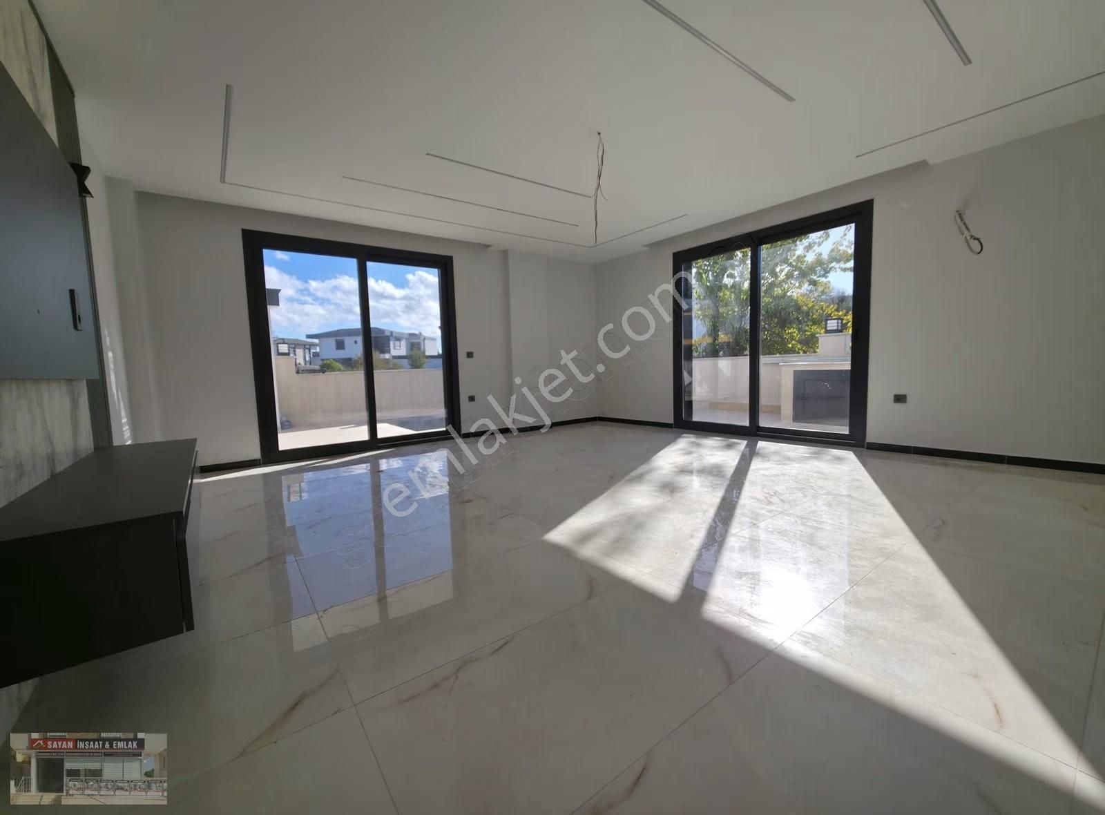 Hisar' Da Tam Müstakil Havuzlu Otoparklı 3+1 Ayrı Mutfaklı - Görsel 6