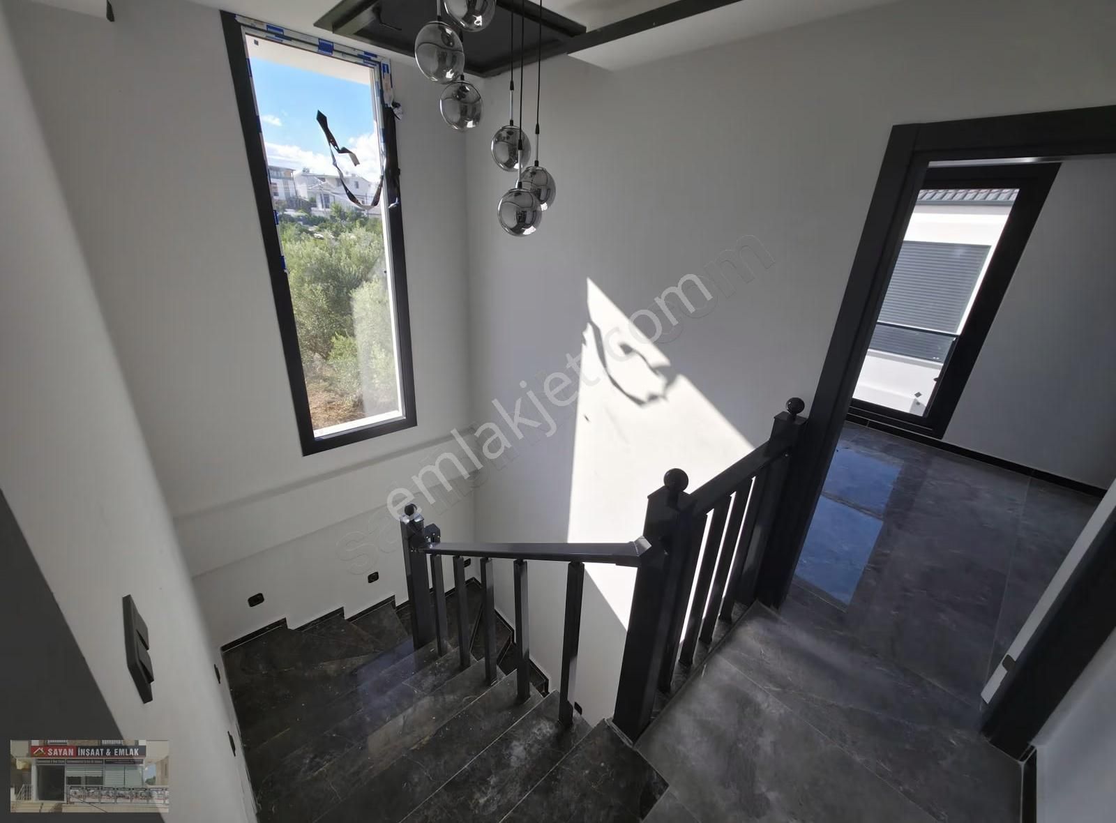 Hisar' Da Tam Müstakil Havuzlu Otoparklı 3+1 Ayrı Mutfaklı - Görsel 13