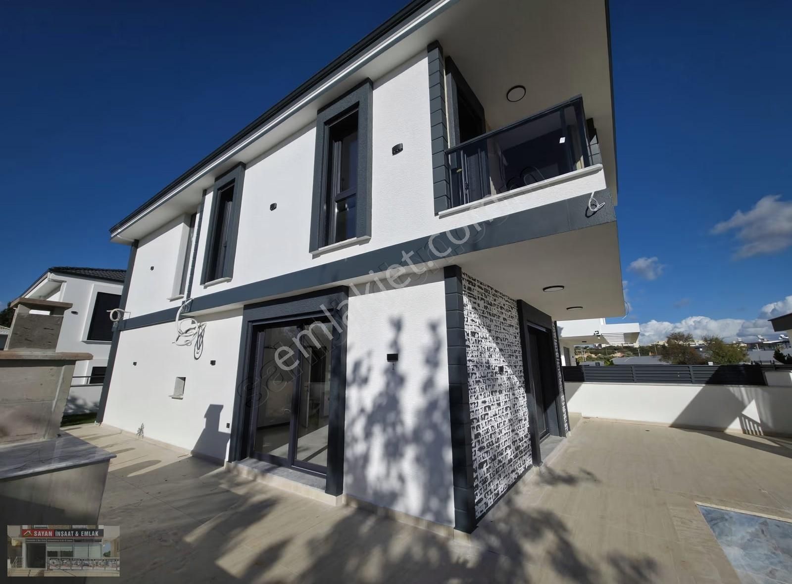 Hisar' Da Tam Müstakil Havuzlu Otoparklı 3+1 Ayrı Mutfaklı - Görsel 3