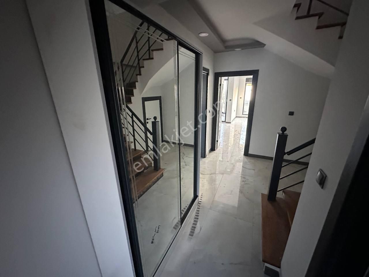 Venüs Gayrimenkul'den Avcılar'da Satılık 4+1deniz Manzaralı Lüks Satılık Müstakil Villa - Görsel 35