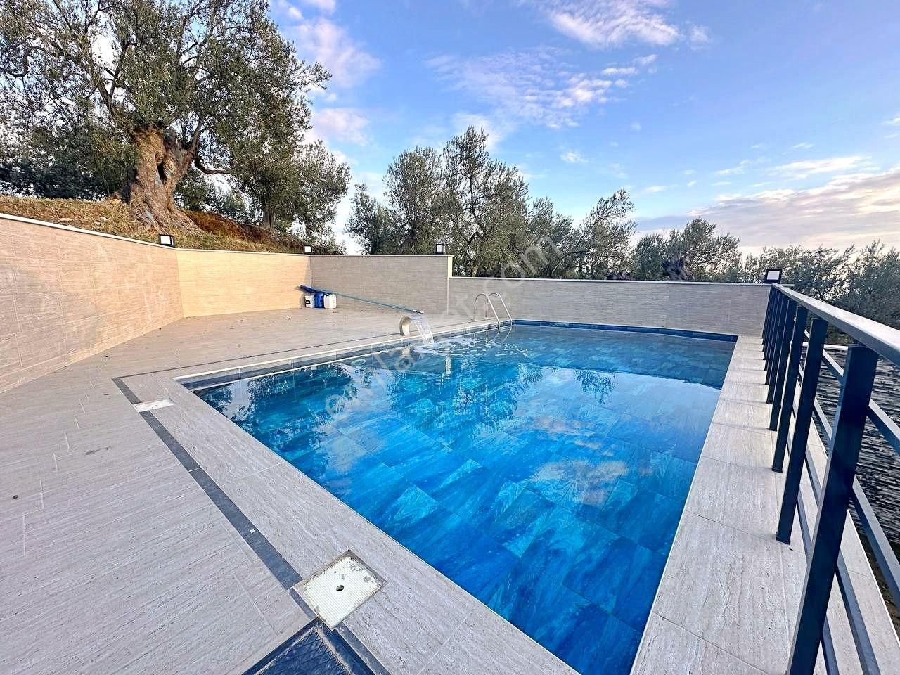 Venüs Gayrimenkul'den Avcılar'da Satılık 4+1deniz Manzaralı Lüks Satılık Müstakil Villa