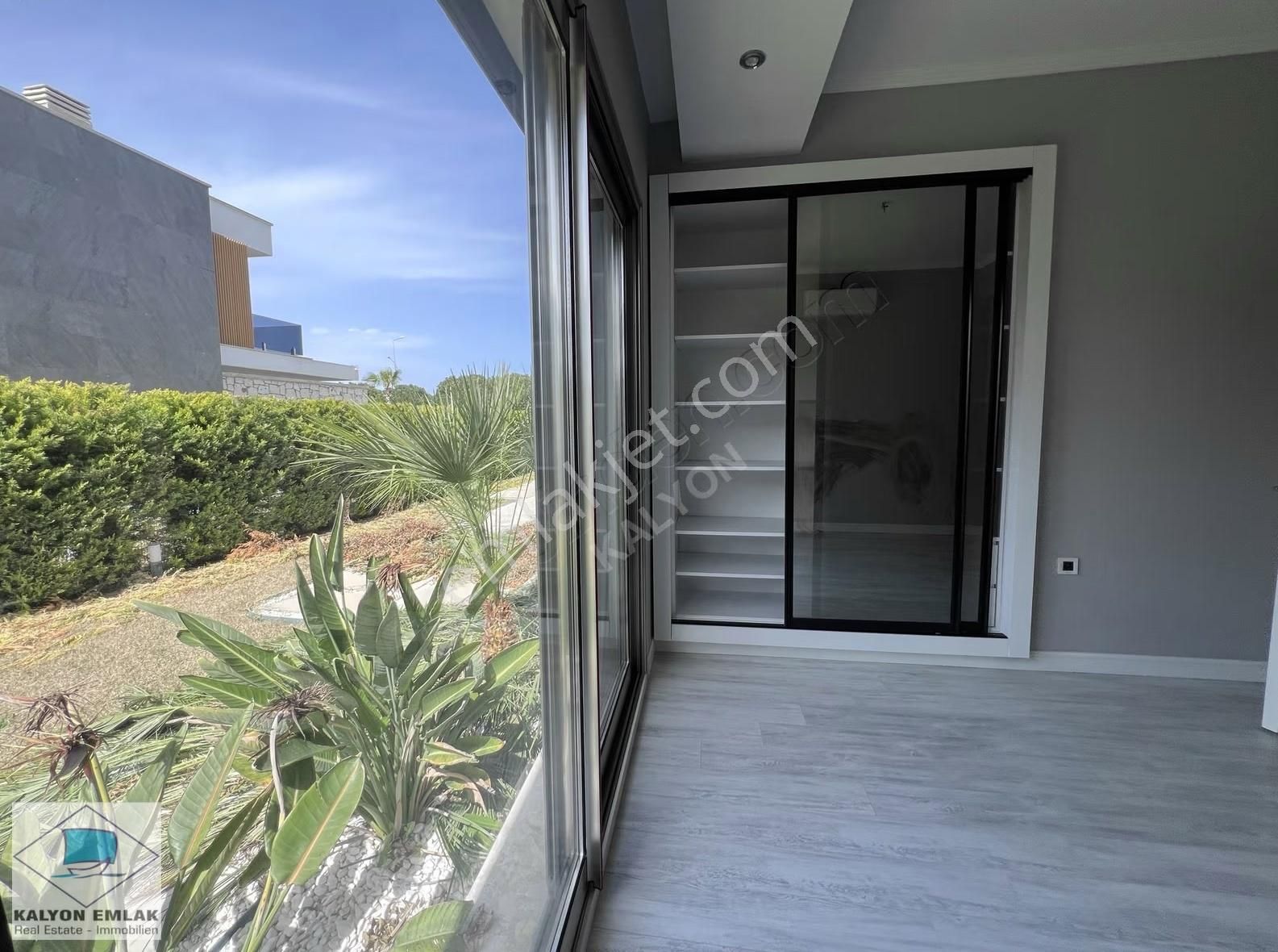 İzmir Çeşme Ilıcada Tam Müstakil Lüks Ve Modern Kiralık Villa - Görsel 12