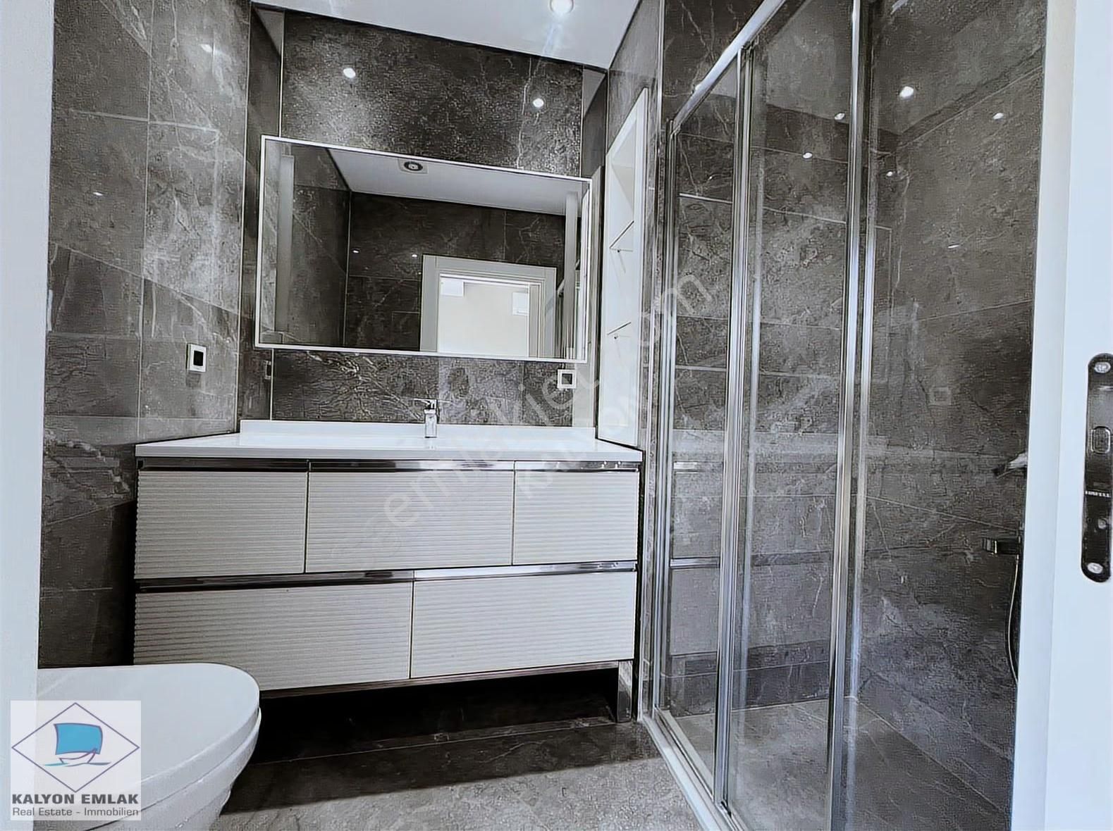 İzmir Çeşme Ilıcada Tam Müstakil Lüks Ve Modern Kiralık Villa - Görsel 32