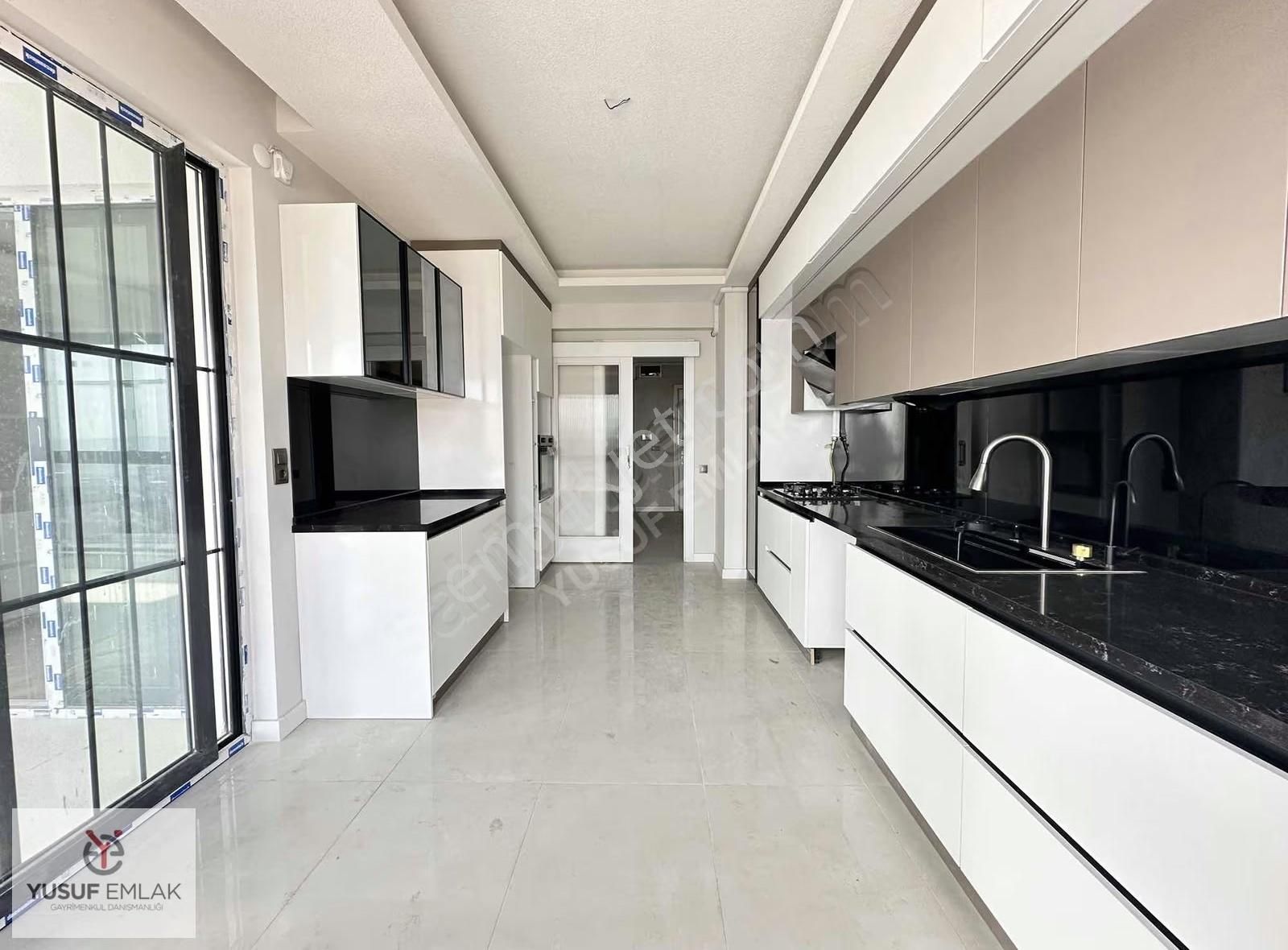 Yusuf Emlak'tan Şehitlikte 4+1 Ultra Lüks Orta Kat Daire - Görsel 35
