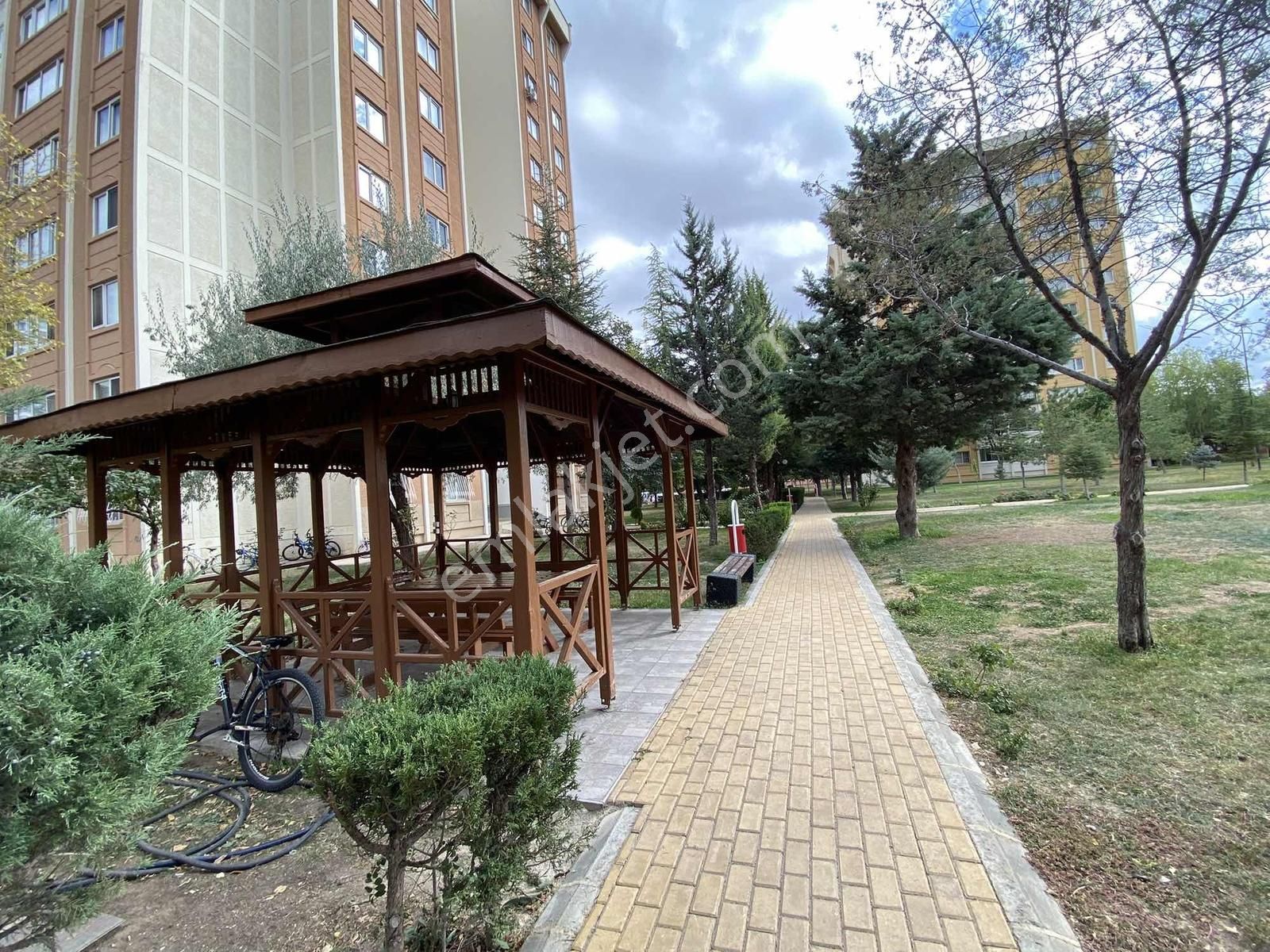 Yazır Mah. 4+1 Arakat 190 M² Baştan Sona Yenilenmiş Fırsat Daire - Görsel 32