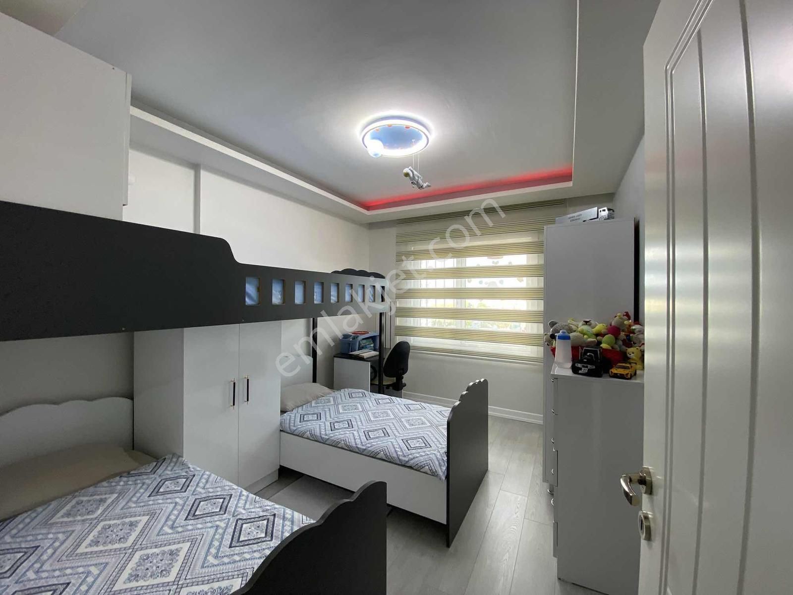 Yazır Mah. 4+1 Arakat 190 M² Baştan Sona Yenilenmiş Fırsat Daire - Görsel 13