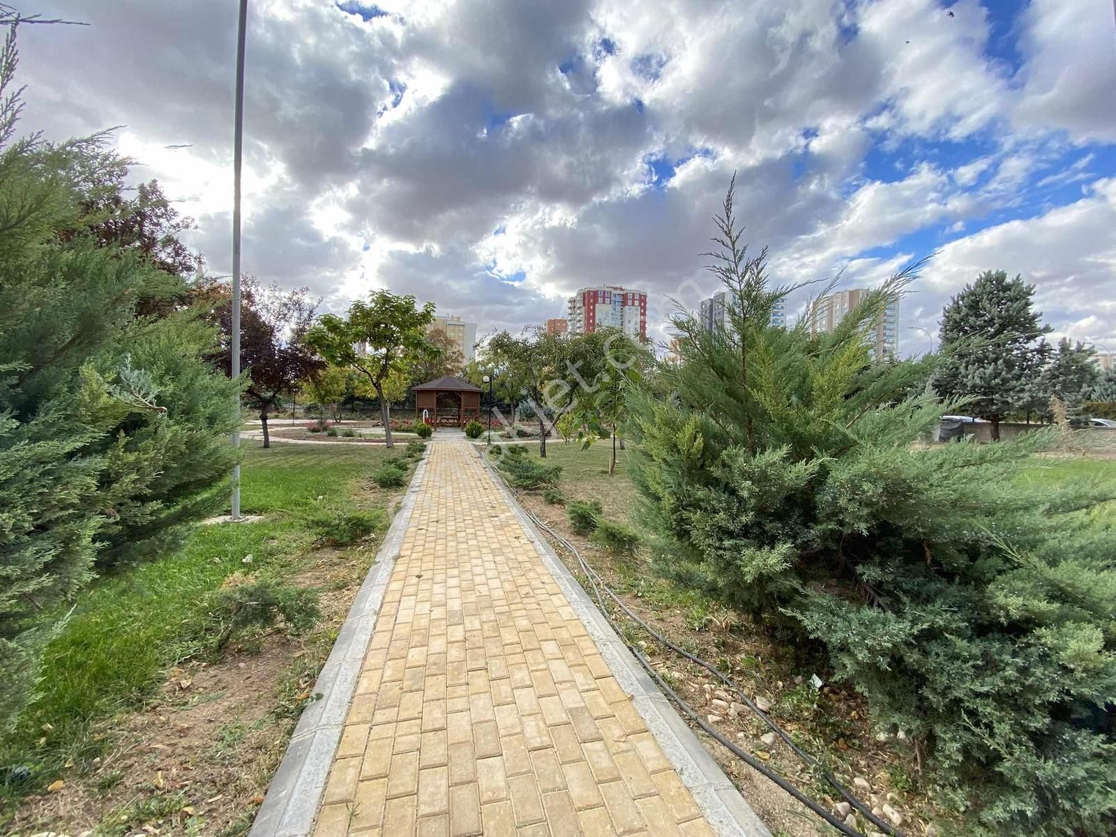 Yazır Mah. 4+1 Arakat 190 M² Baştan Sona Yenilenmiş Fırsat Daire - Görsel 31