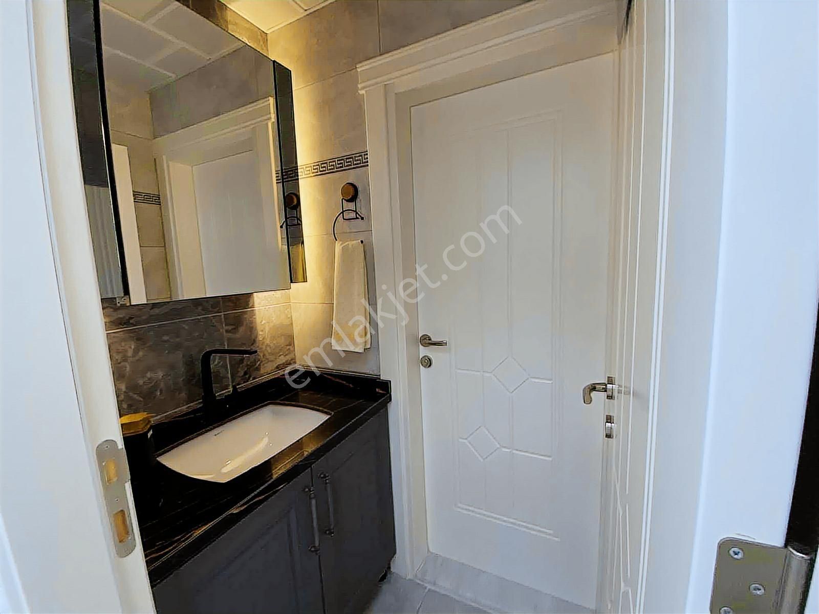 Yazır Mah. 4+1 Arakat 190 M² Baştan Sona Yenilenmiş Fırsat Daire - Görsel 14