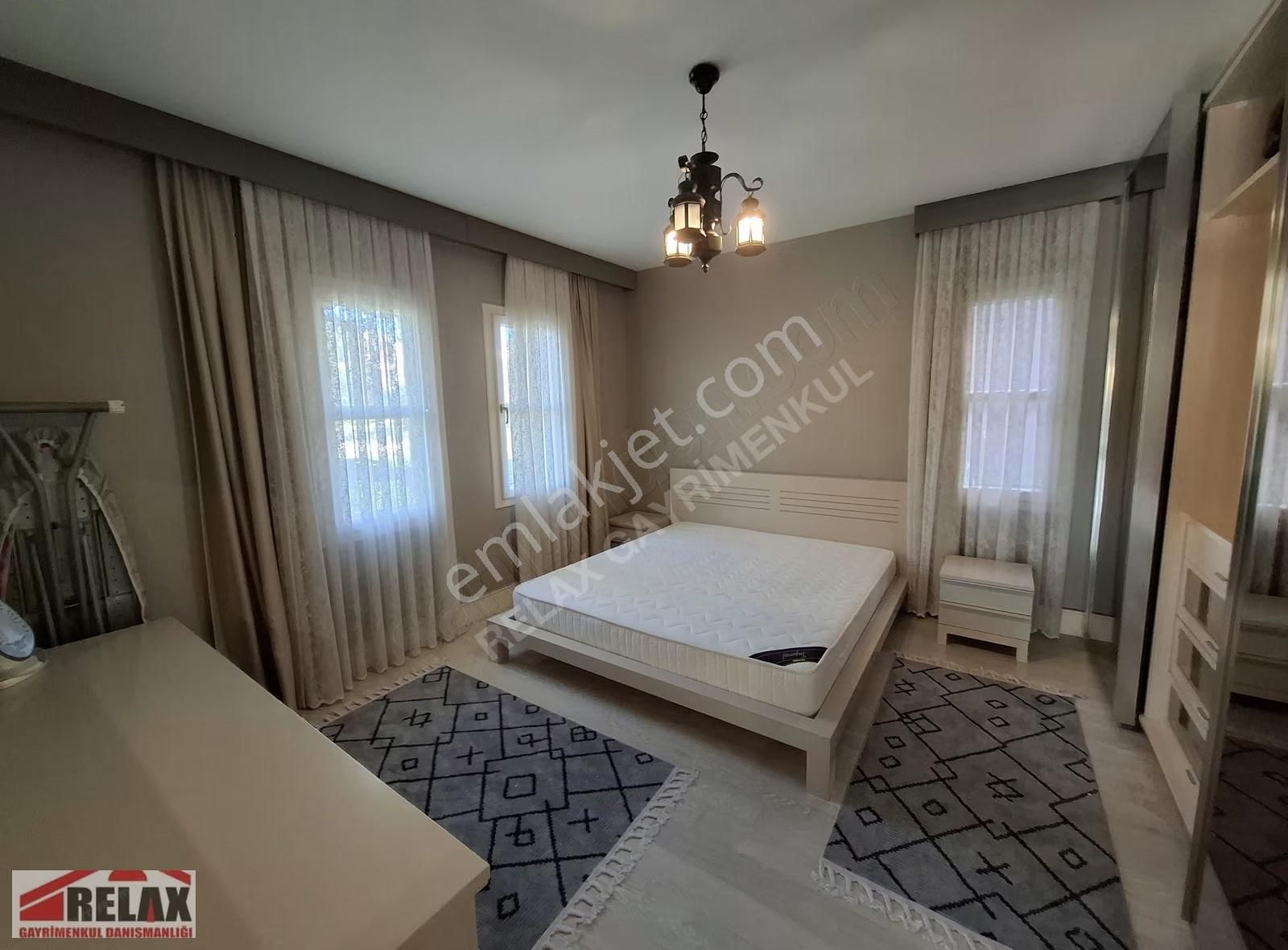 Relax'dan Çeşme Alaçatı Portta Denize Sıfır 2+1 Bahçeli Havuzlu - Görsel 12