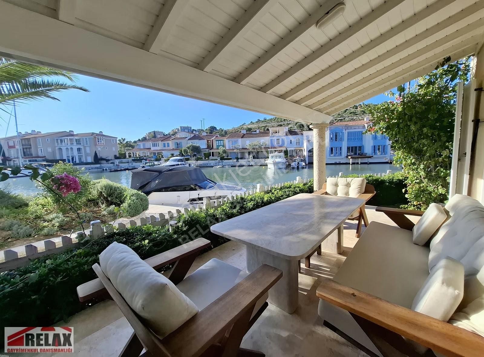 Relax'dan Çeşme Alaçatı Portta Denize Sıfır 2+1 Bahçeli Havuzlu - Görsel 34