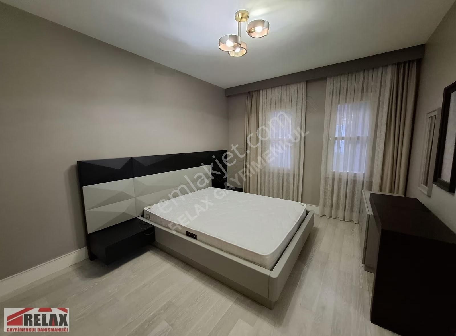 Relax'dan Çeşme Alaçatı Portta Denize Sıfır 2+1 Bahçeli Havuzlu - Görsel 35