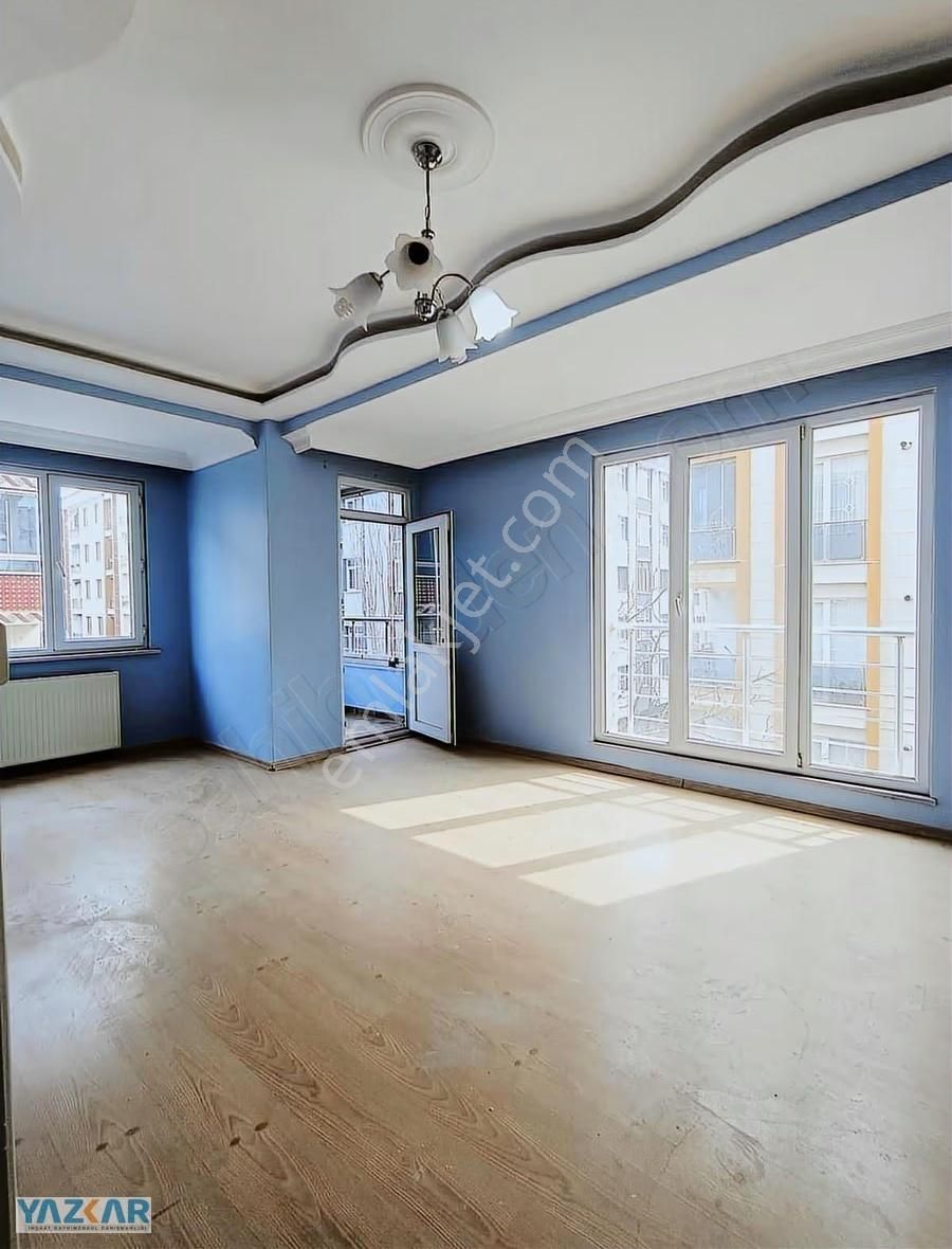 Metrobüse 10 Dk Mesafede Satılık 2+1 Daire İskanlı