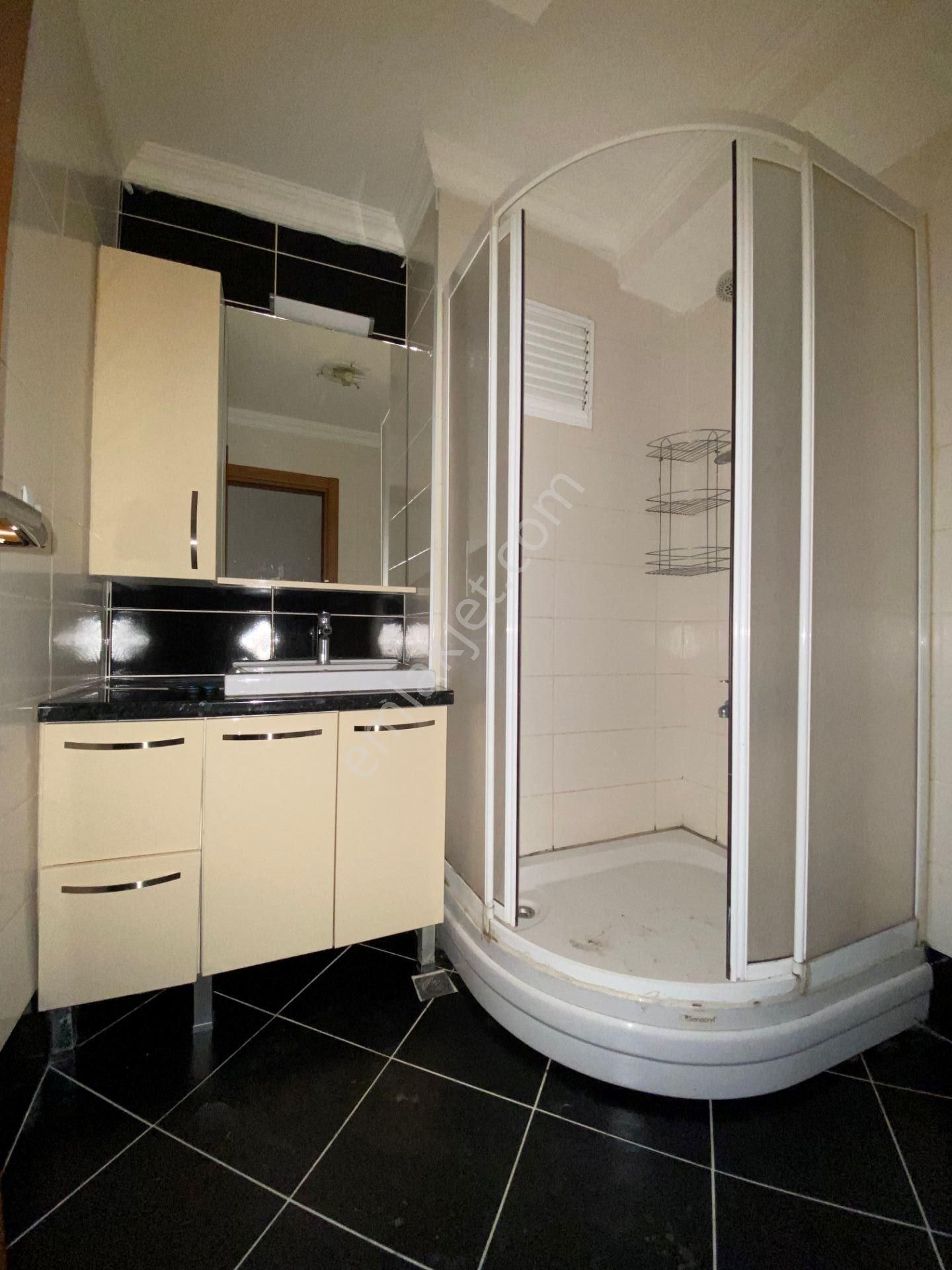 İnönü Mahallesinde, Yeditepe Üniversitesine Yürüme Mesafesinde 2+1 Bahçe Katı - Görsel 23