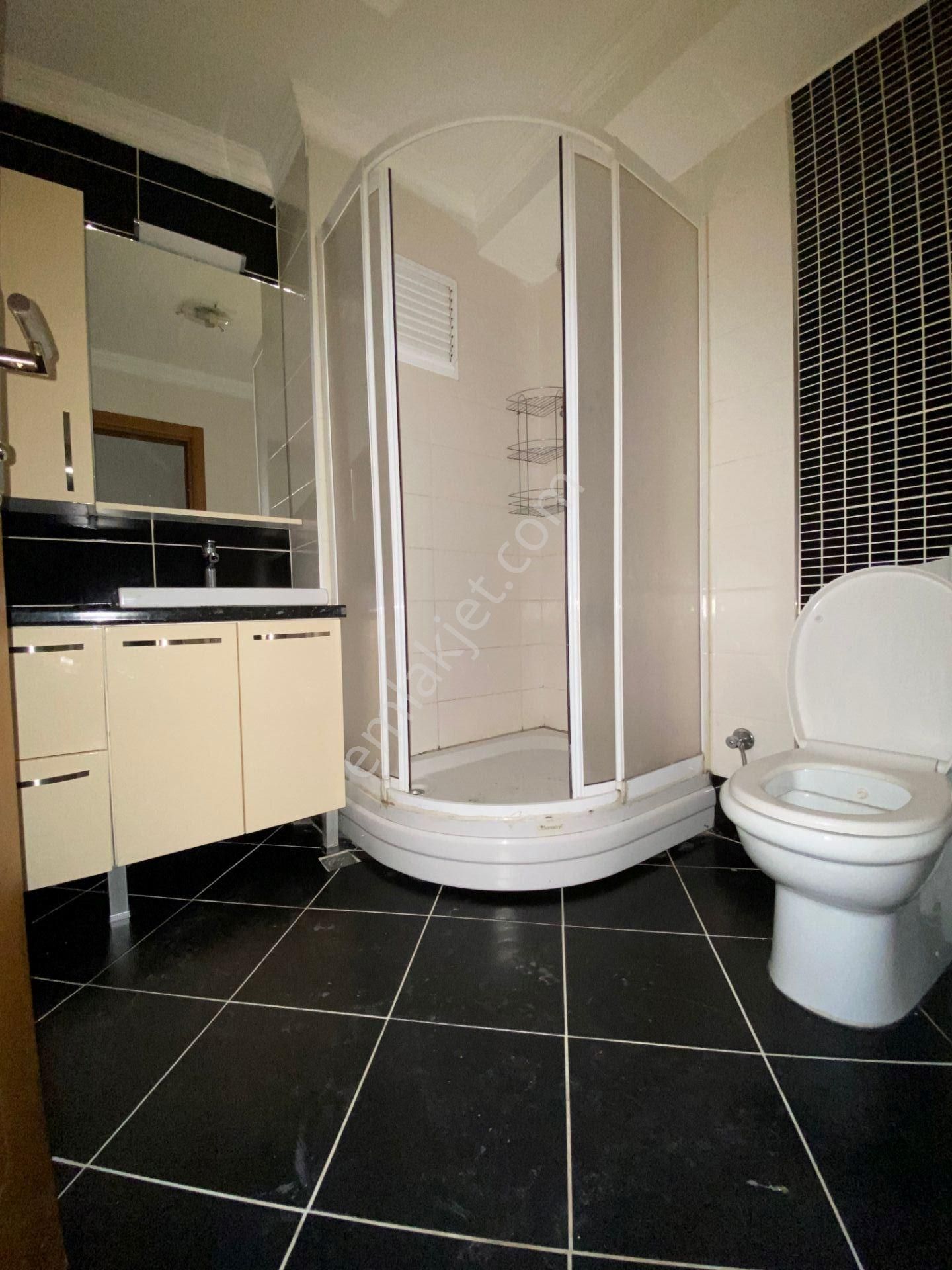 İnönü Mahallesinde, Yeditepe Üniversitesine Yürüme Mesafesinde 2+1 Bahçe Katı - Görsel 24