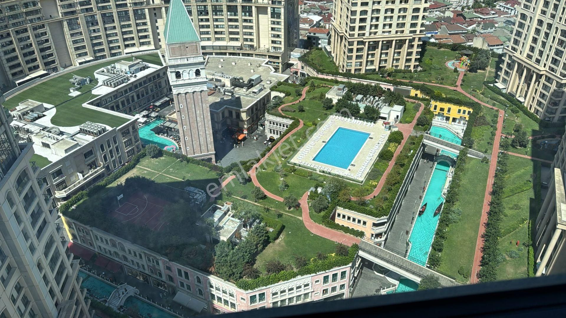 Viaport Venezia Konutlarında İçi Özel Yapılı 4+1 Luks Daire - Görsel 2