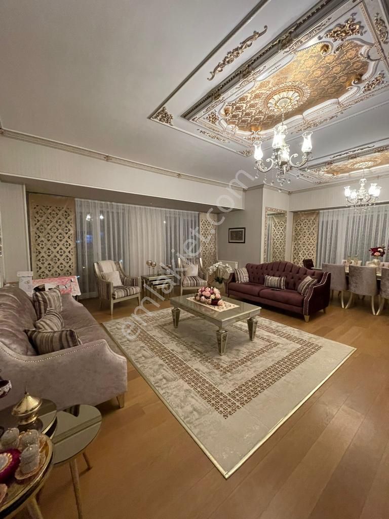 Viaport Venezia Konutlarında İçi Özel Yapılı 4+1 Luks Daire - Görsel 3