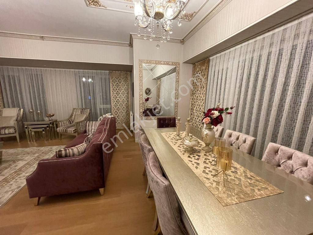 Viaport Venezia Konutlarında İçi Özel Yapılı 4+1 Luks Daire - Görsel 5