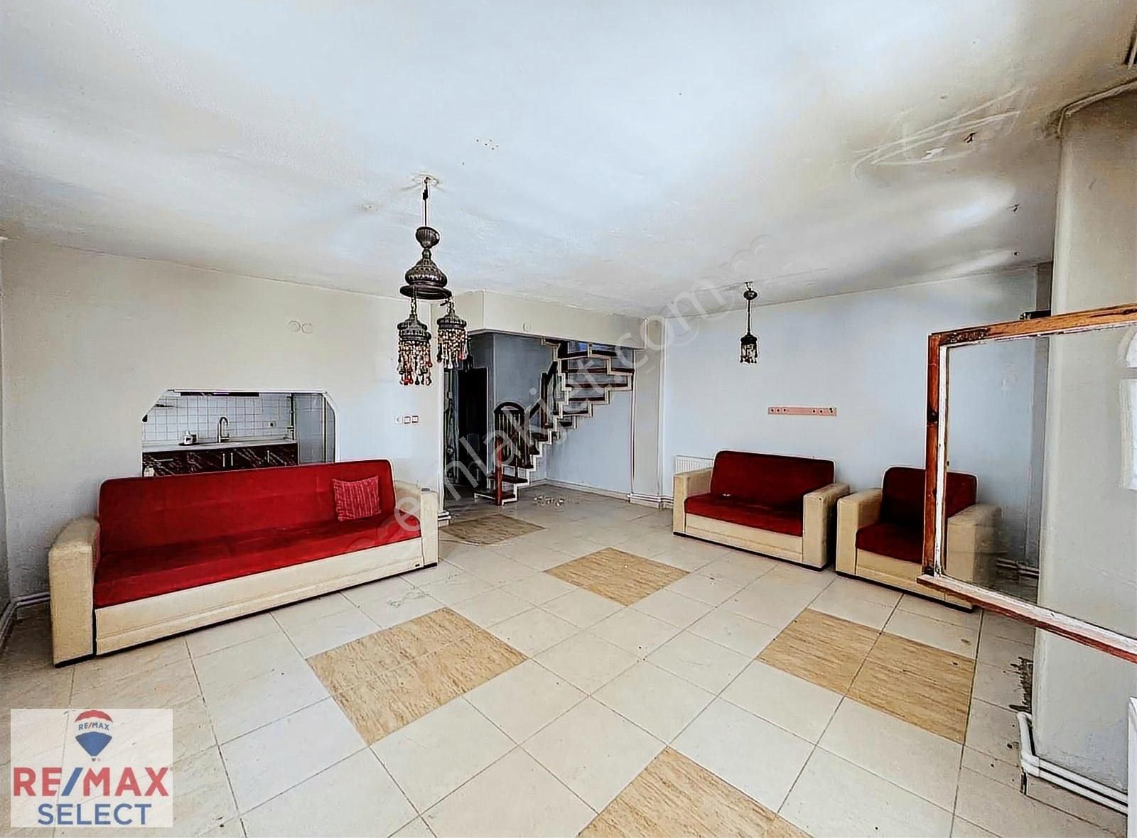 Silivri Cumhuriyet Mh.manolya Sitesi Bahçe&şömineli Boş Tribleks - Görsel 4