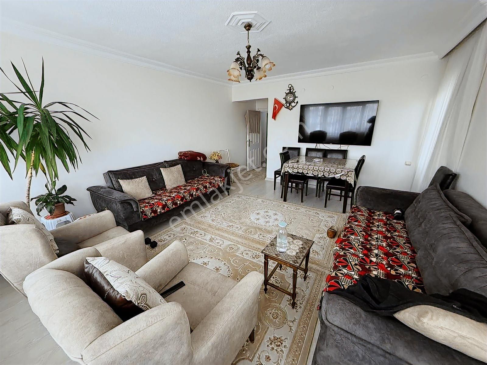 Topçu Mahallesi'nde Manzaralı Ara Katta Masrafsız