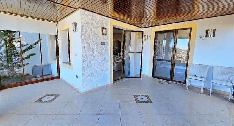 Gümüşlük'te Bahçe Katı Fırsatı! Deniz Manzaralı, Havuzlu Site - Görsel 18