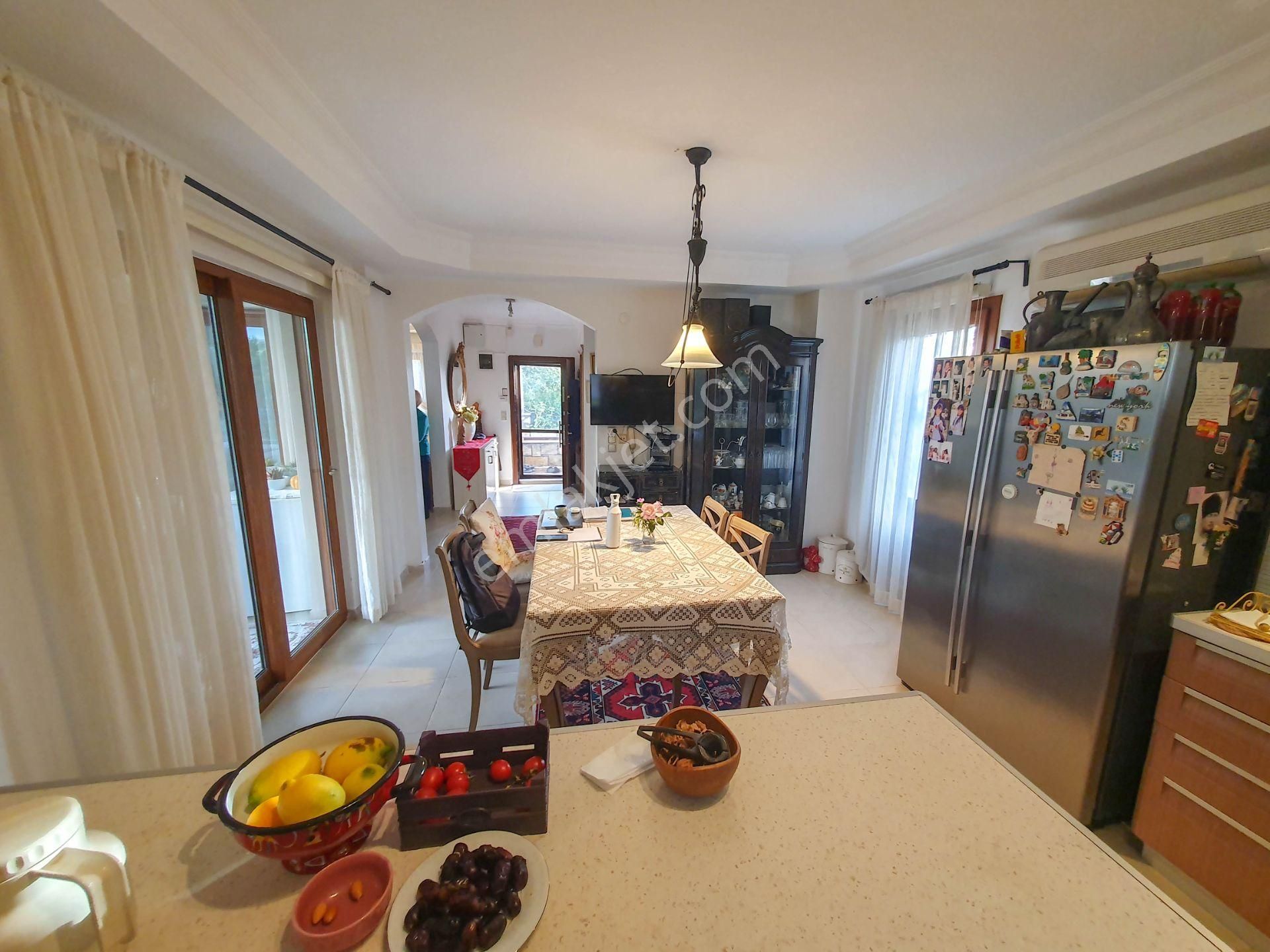 Turgutreis Merkezde Satılık Havuzlu Site İçi Müstakil Villa - Görsel 16