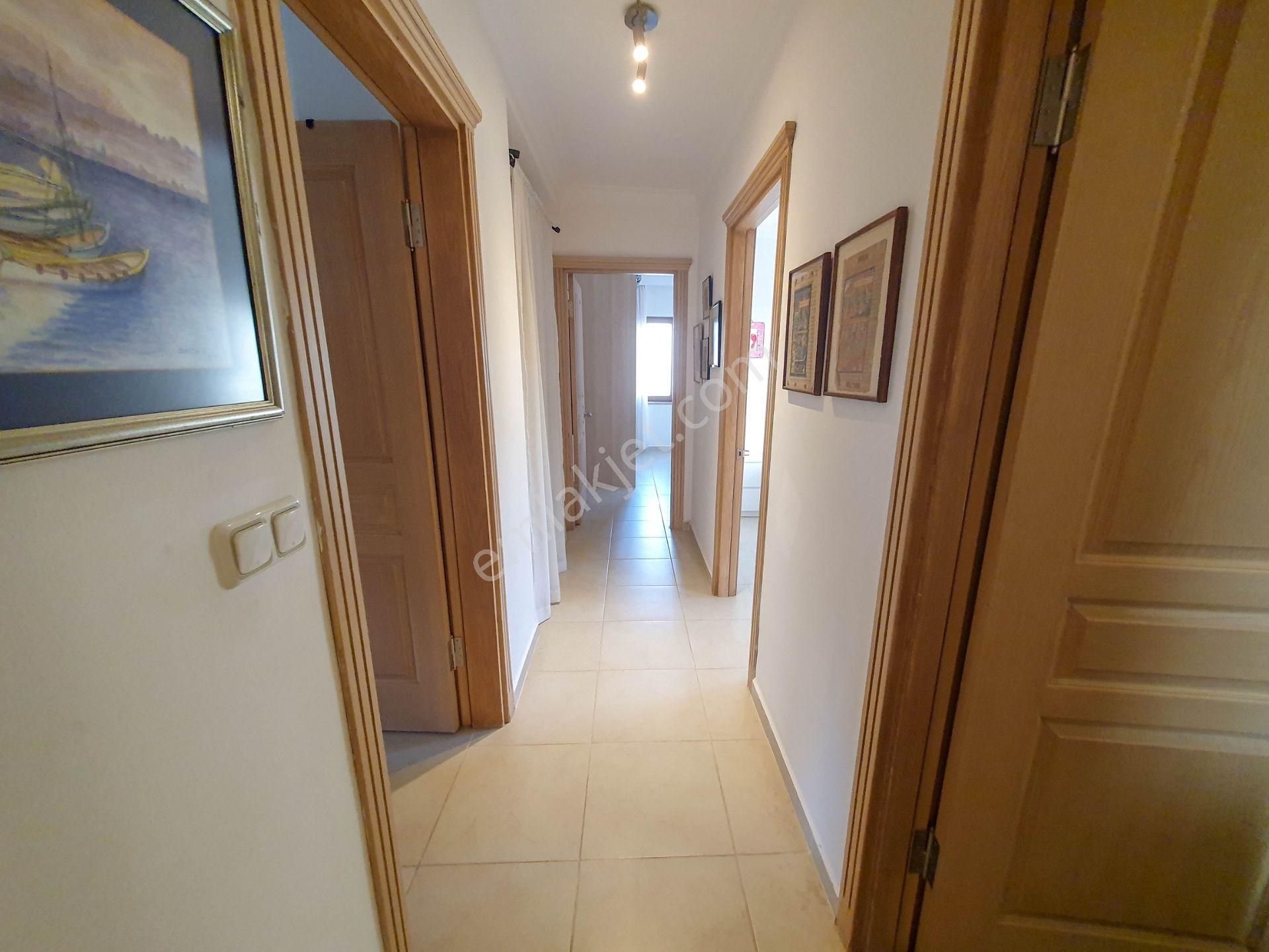 Turgutreis Merkezde Satılık Havuzlu Site İçi Müstakil Villa - Görsel 20