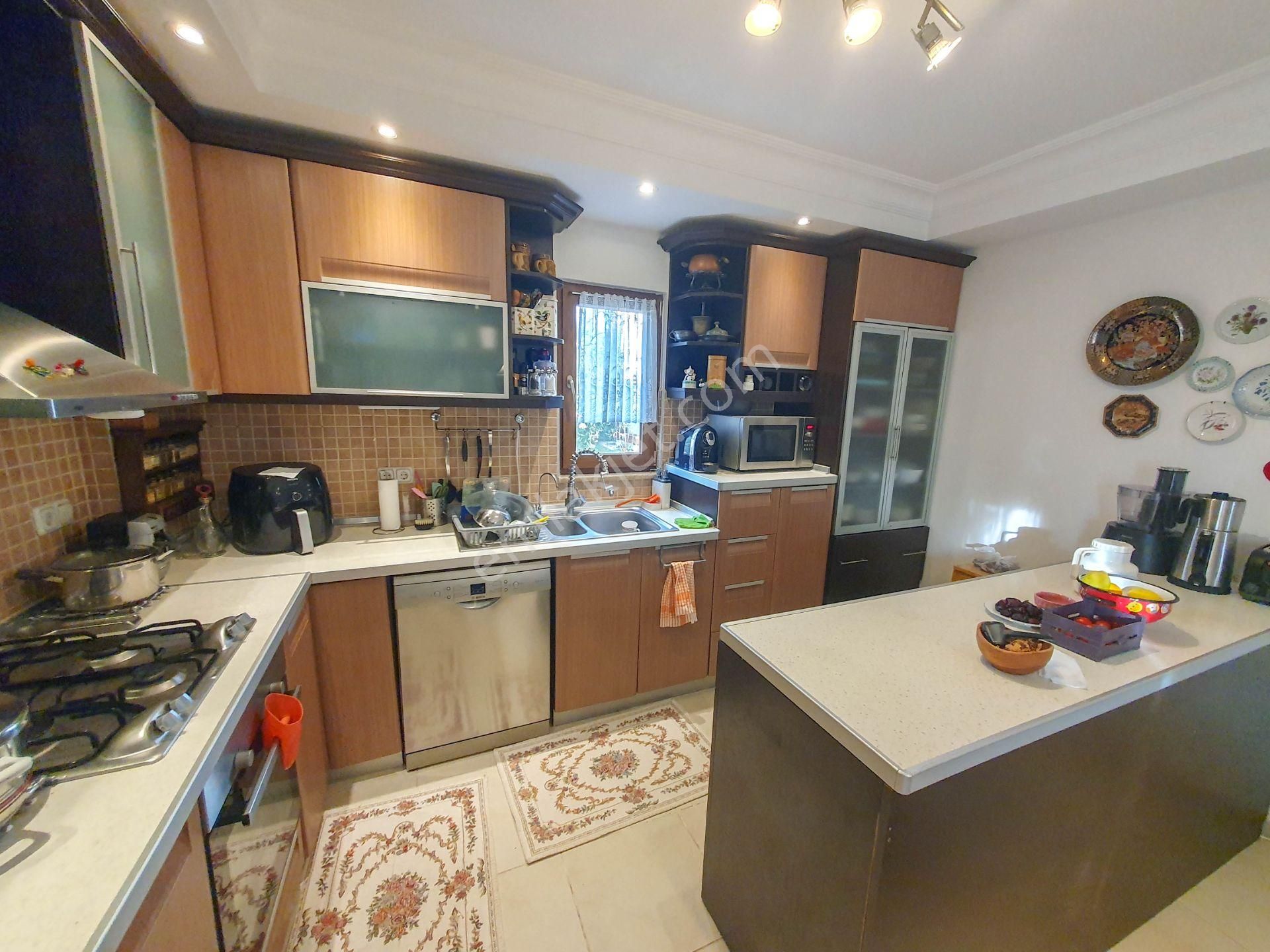 Turgutreis Merkezde Satılık Havuzlu Site İçi Müstakil Villa - Görsel 15