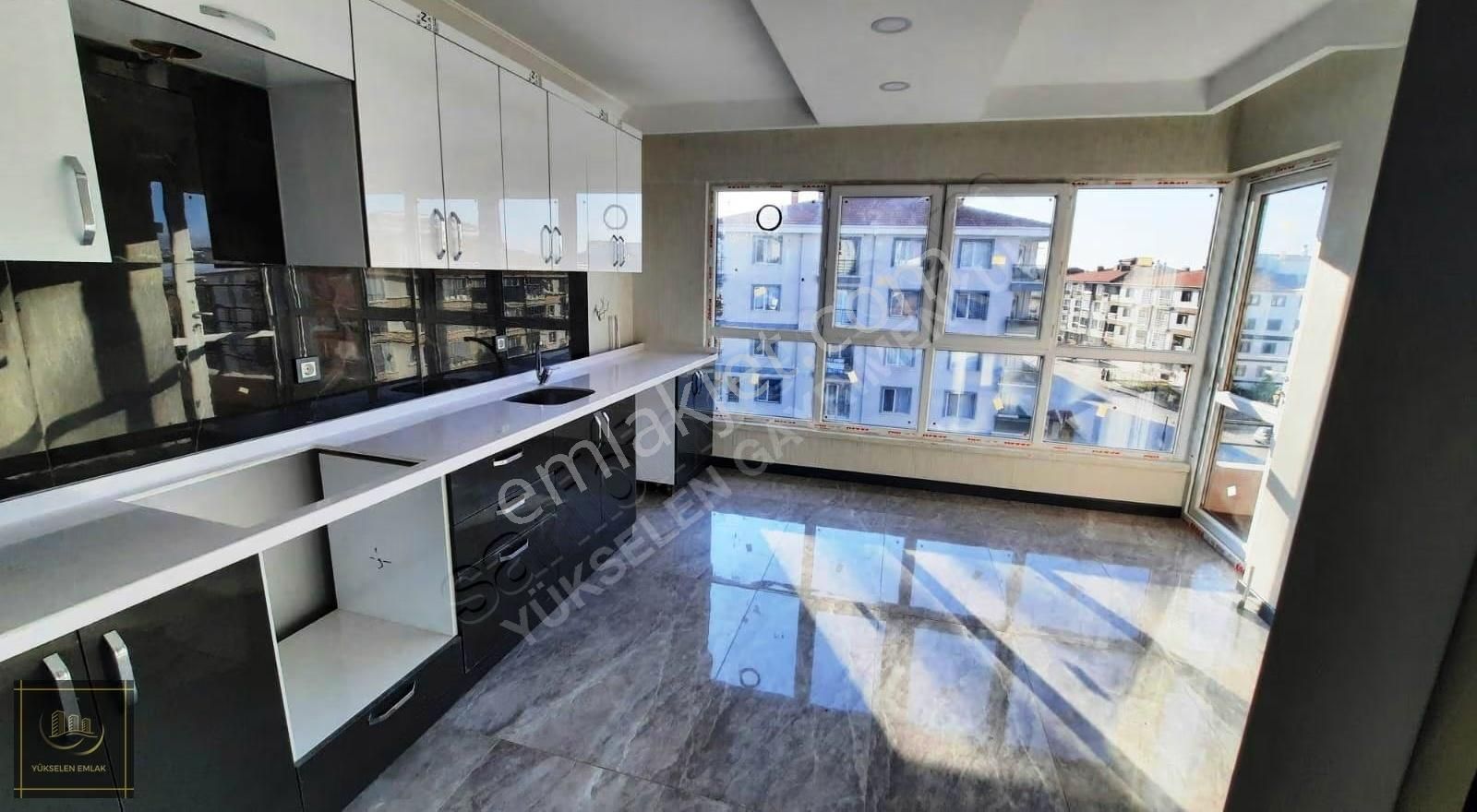 Yükselen Emlak Yıldıztepe'de Satılık 4+1 Lüx Daireler