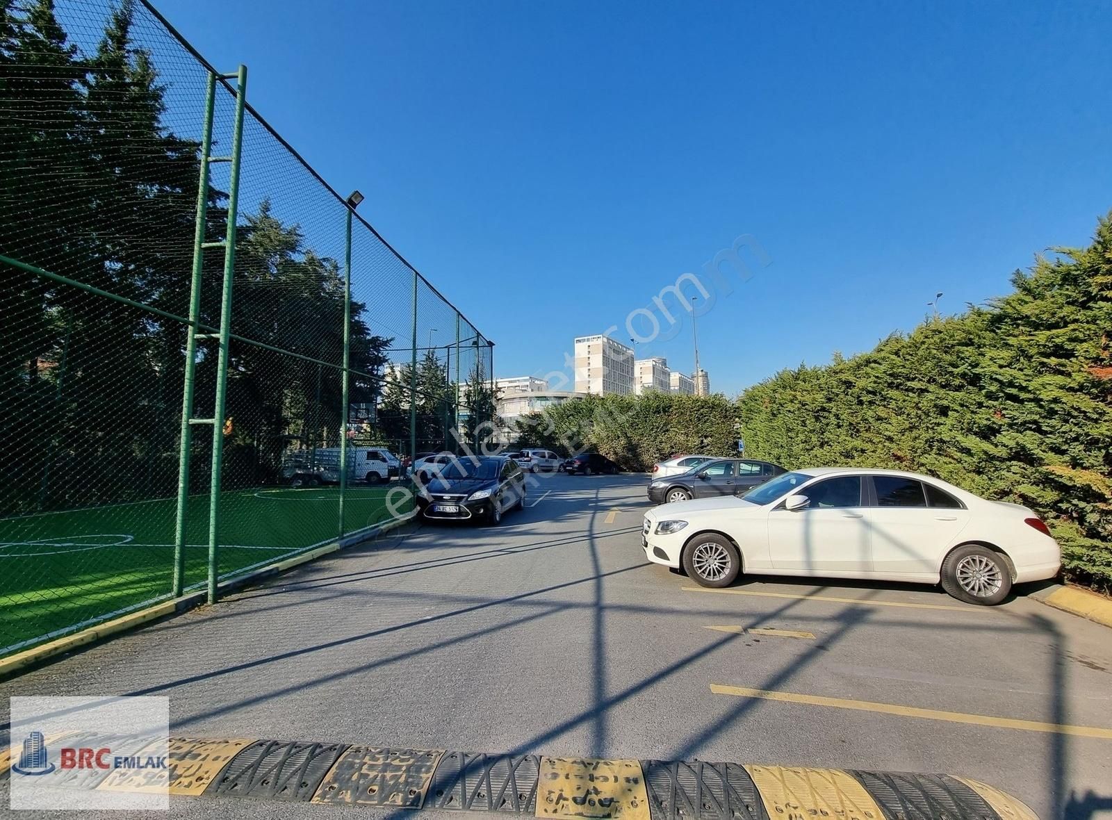 Halkalı Ölçükent Şehrin İçinde Butik Villa Sitesinde Kiralık 3+1 - Görsel 12