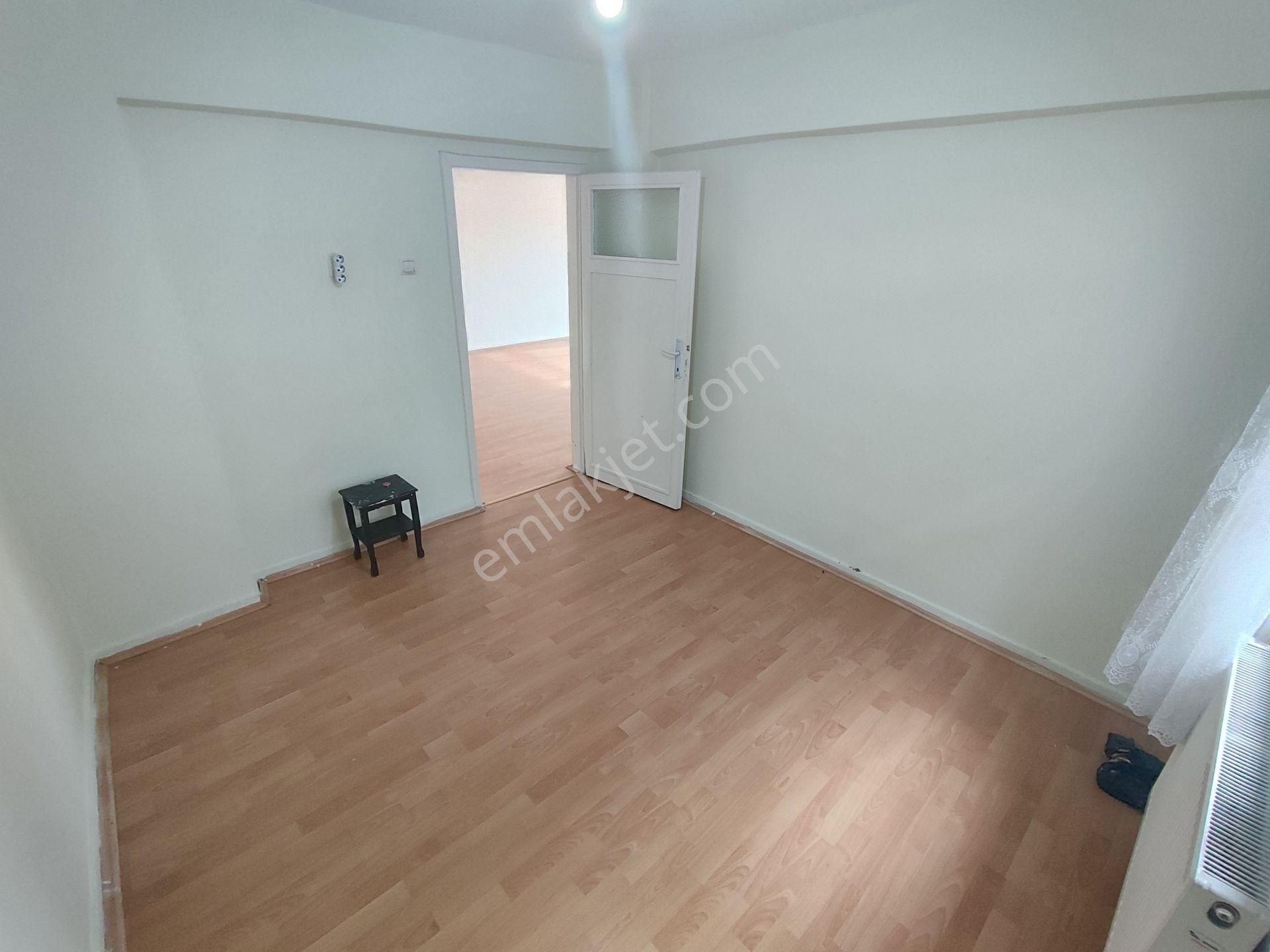 Sanatoryum Caddesin'de 3+1 Güney-batı Kiralık Daire Tuğrul Emlak'tan - Görsel 12