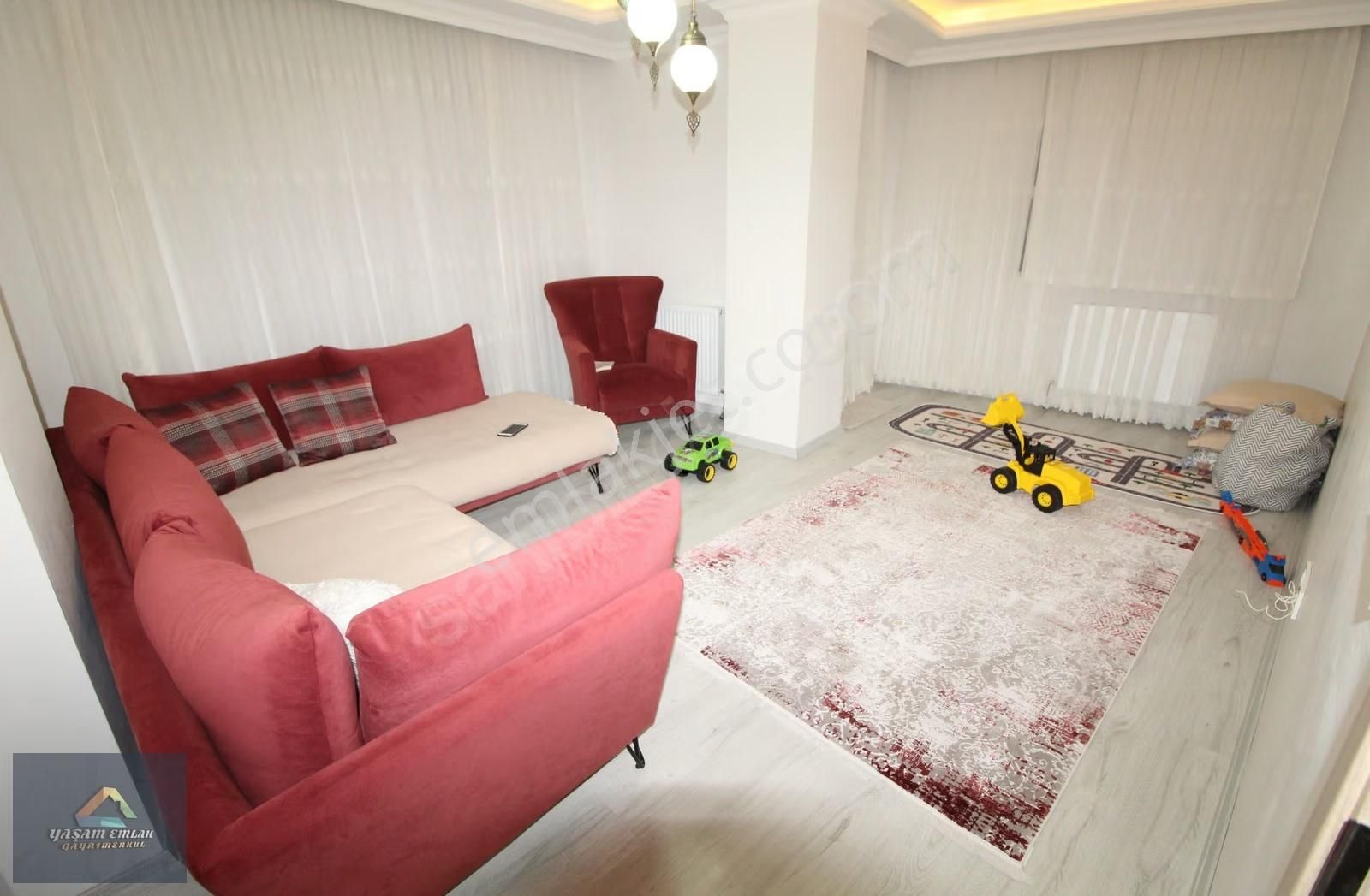 Yaşam'dan Trabzon Caddesi Üzerinde Satılık 3+1 Geniş Daire - Görsel 15