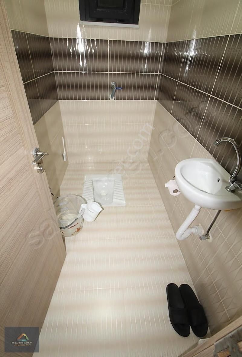 Yaşam'dan Trabzon Caddesi Üzerinde Satılık 3+1 Geniş Daire - Görsel 3