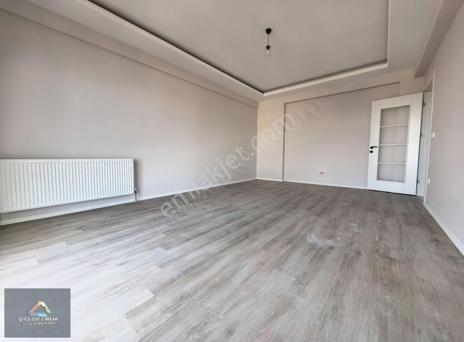 Sultanbeyli Akşemsettin Mah. 2+1 Ara Kat Lüks Çok Geniş Daire - Görsel 16