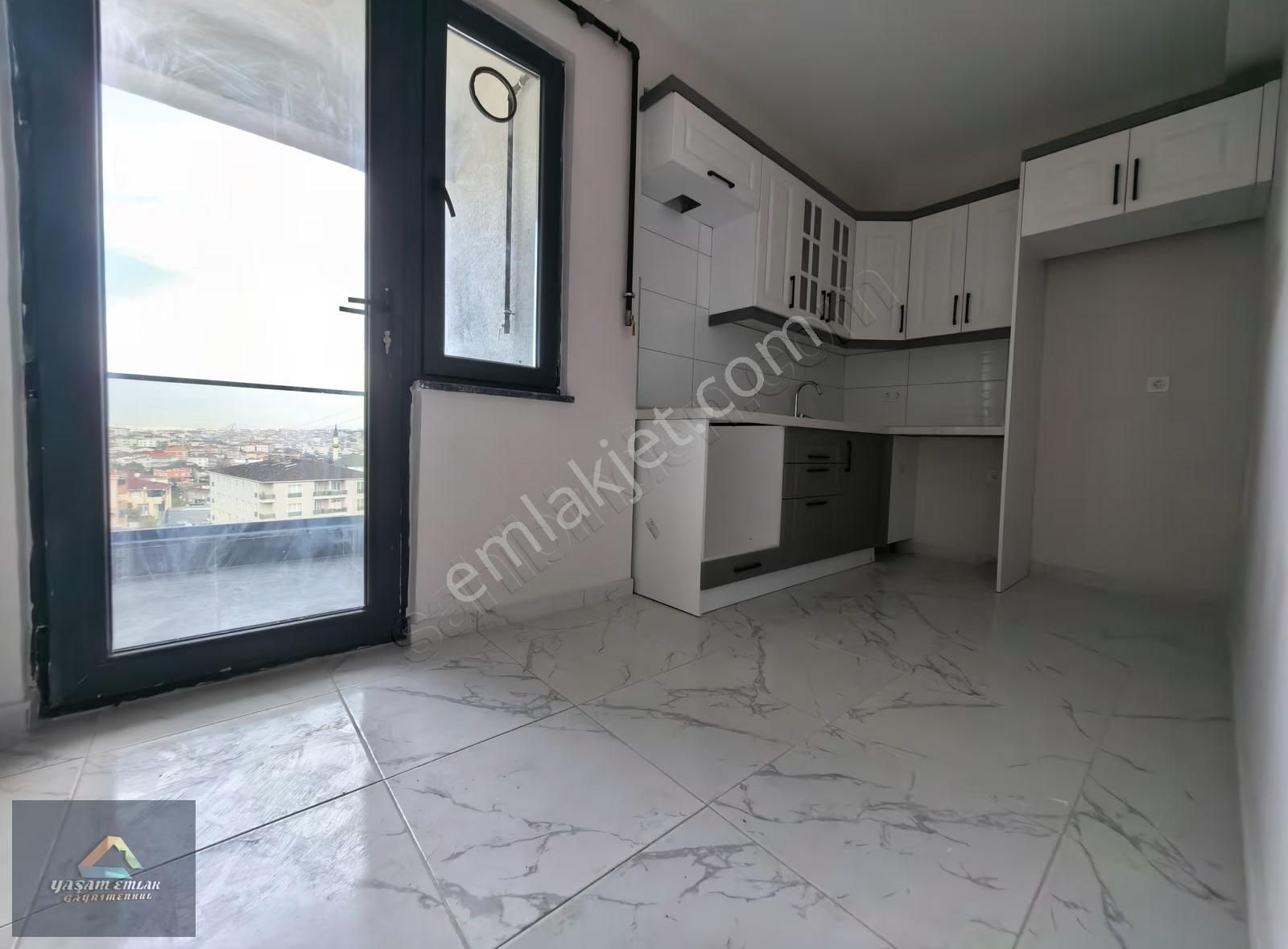 Akşemsettin Mahallesi Yüksek Tavan Lüks 4+2 Dubleks Daire - Görsel 3