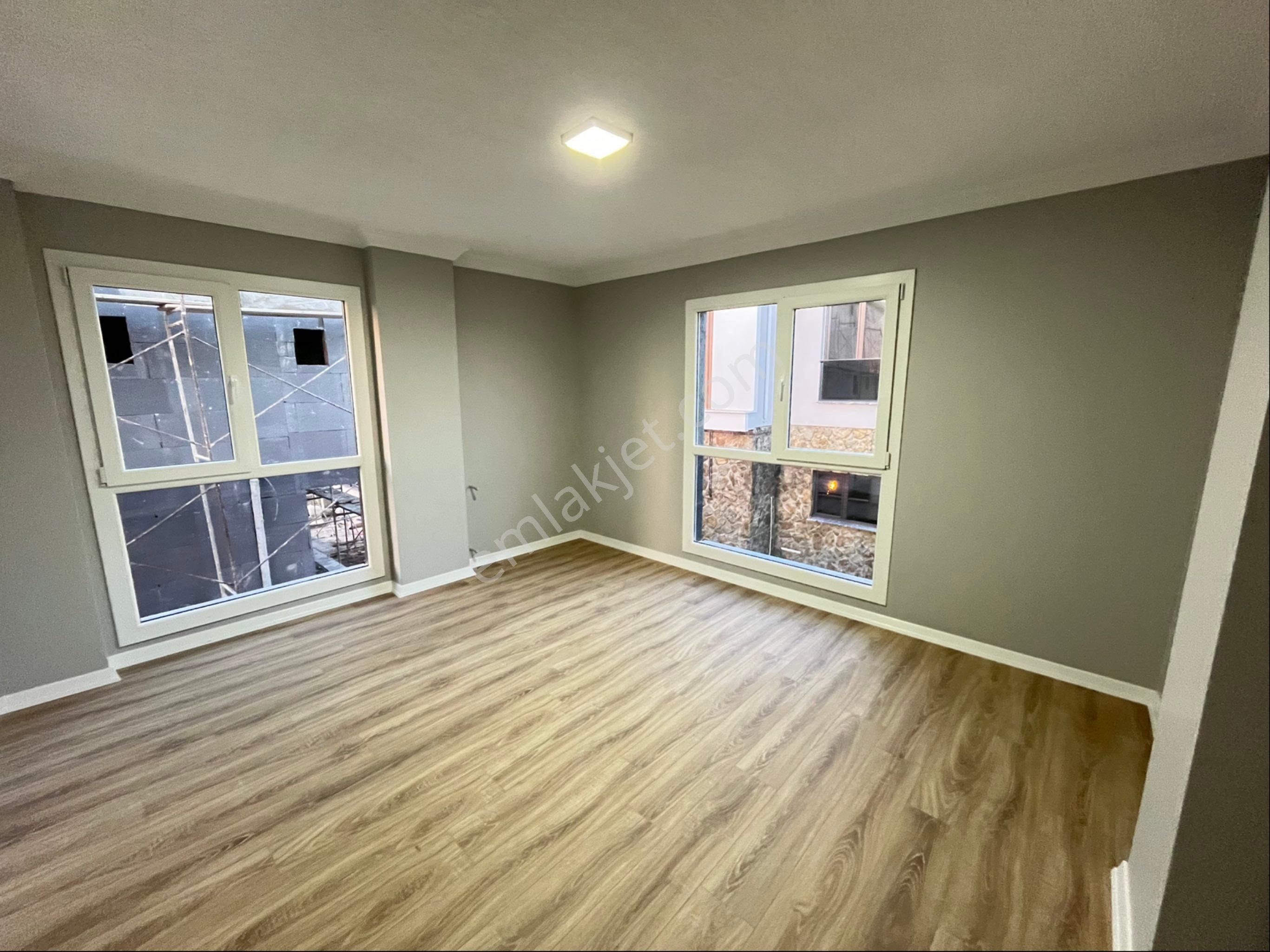 3+1 Üç Katlı Geniş Bahçeli Lüks Villa - Görsel 30