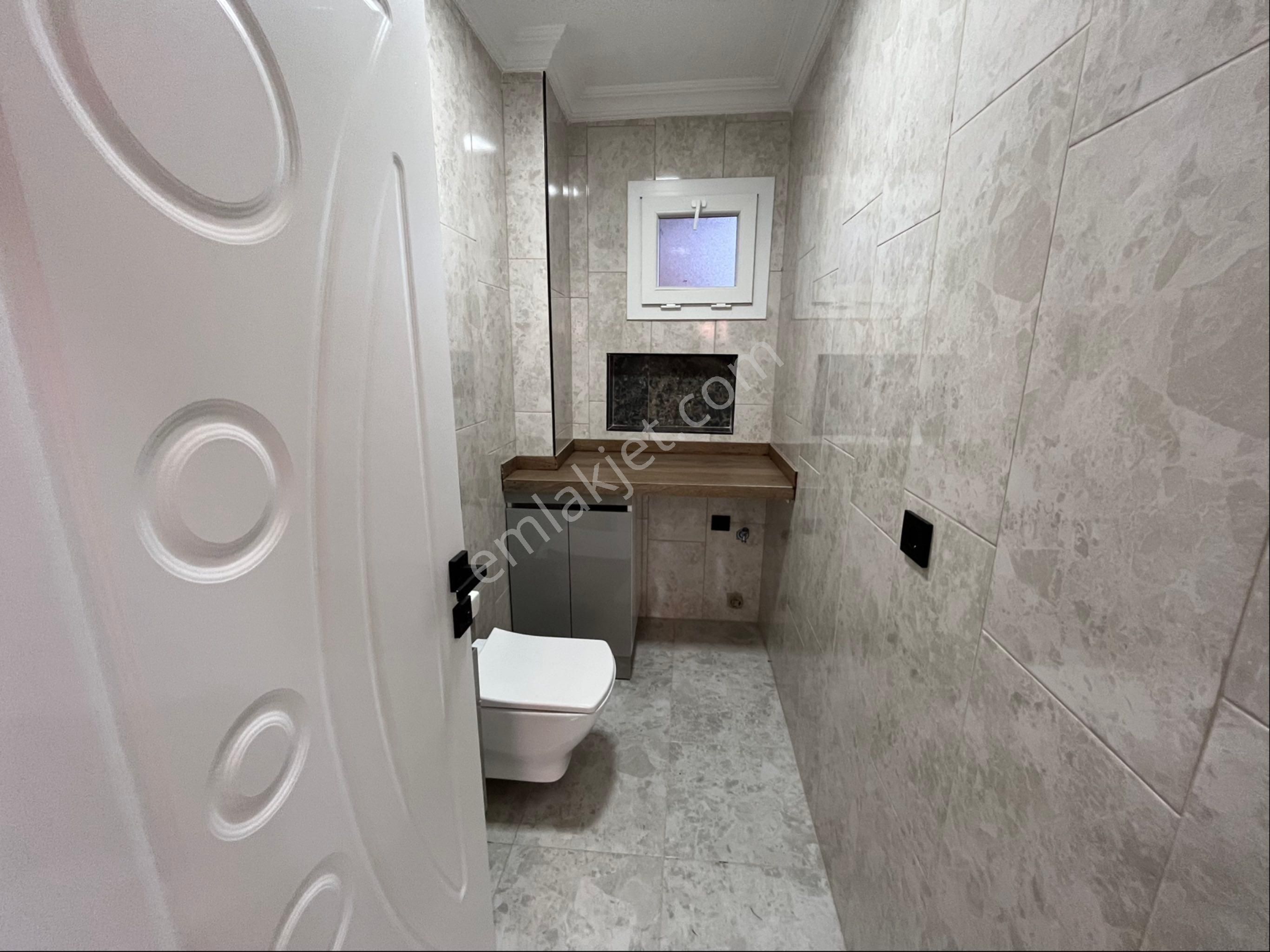 3+1 Üç Katlı Geniş Bahçeli Lüks Villa - Görsel 23