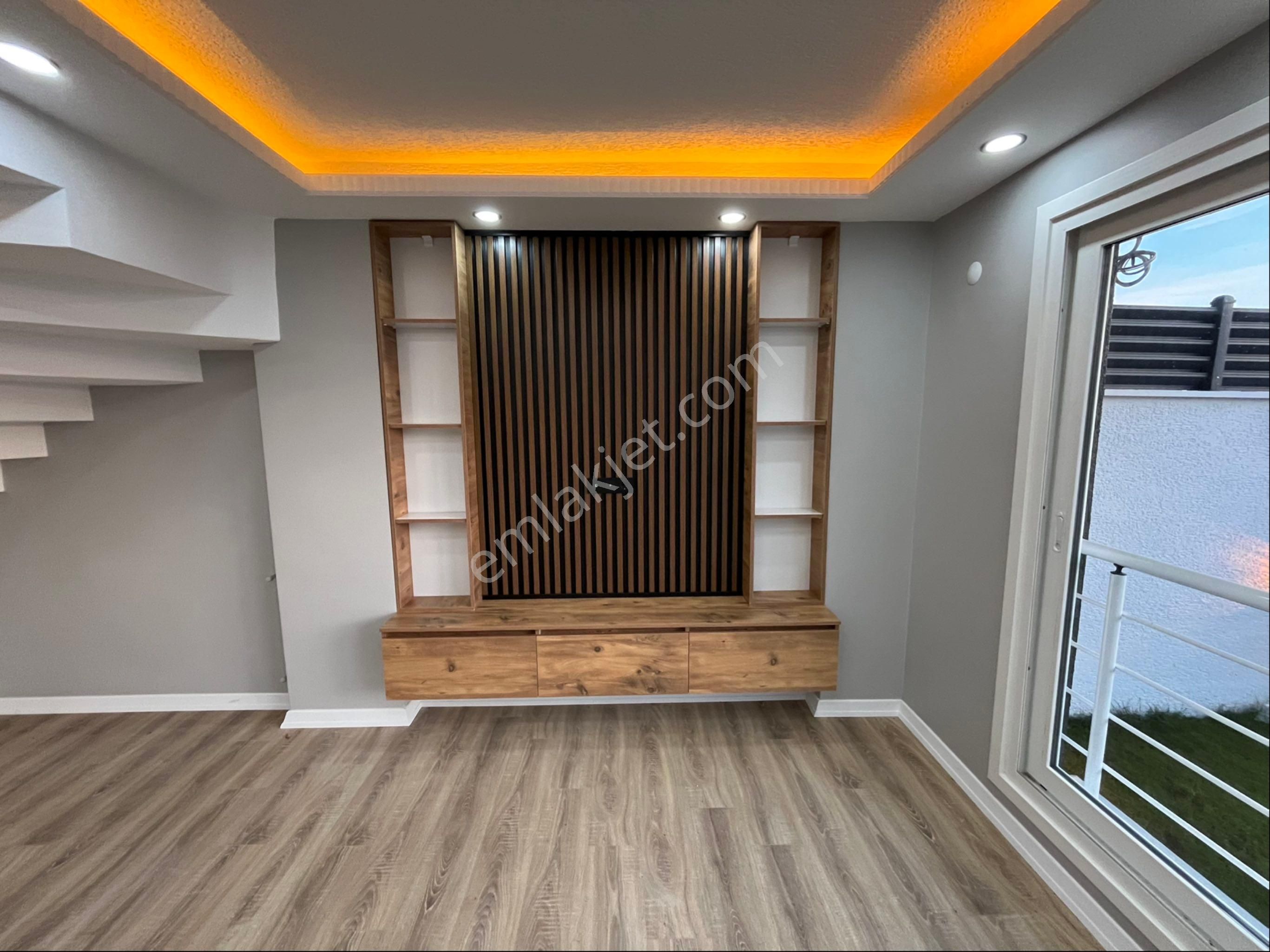 3+1 Üç Katlı Geniş Bahçeli Lüks Villa - Görsel 6